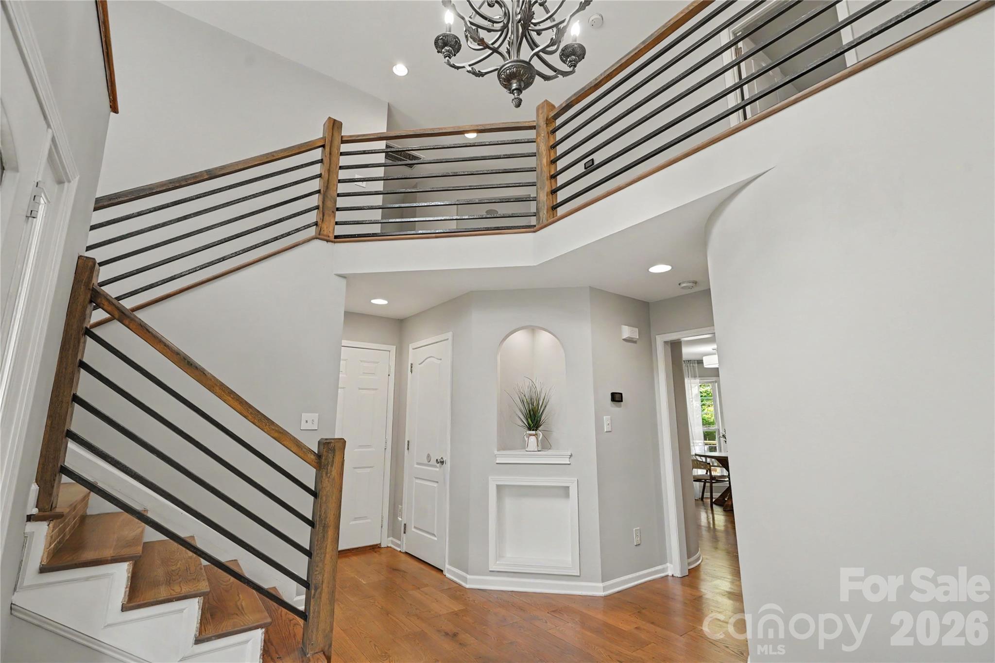 property viewer photo 1