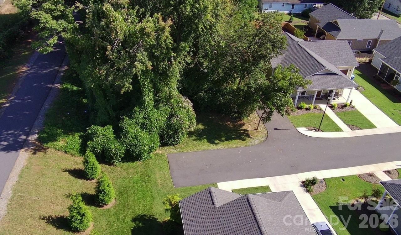 main property photo 18