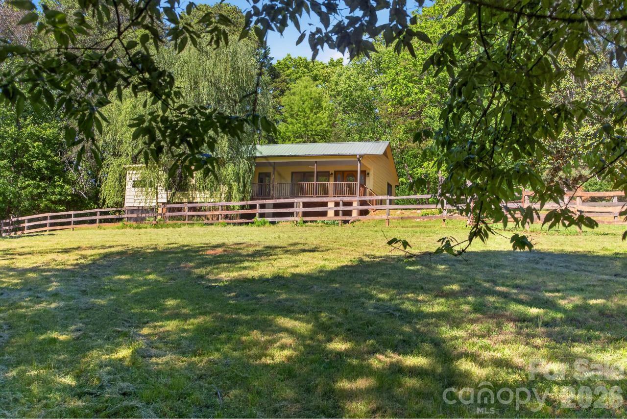 main property photo 3