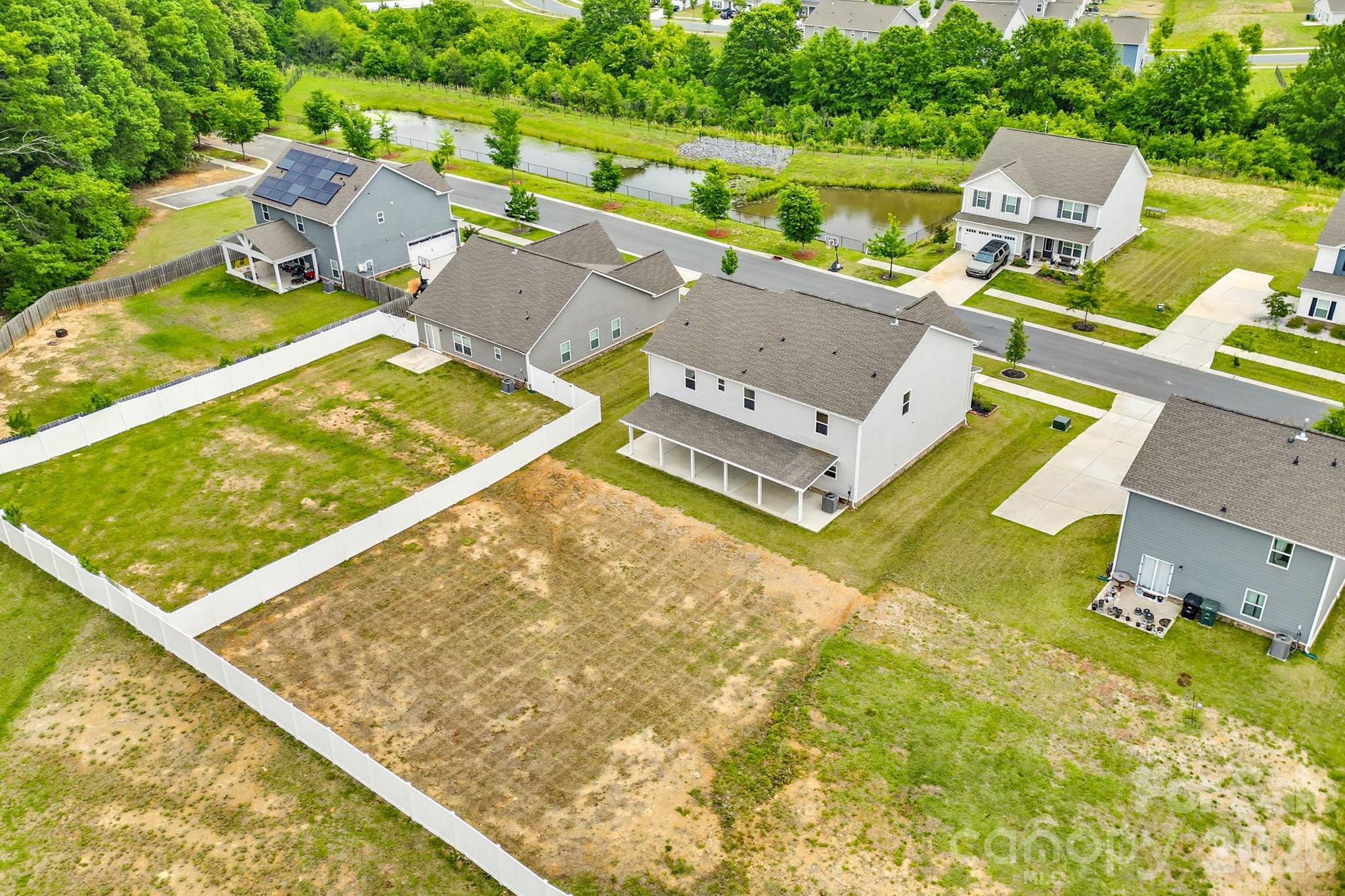 main property photo 45