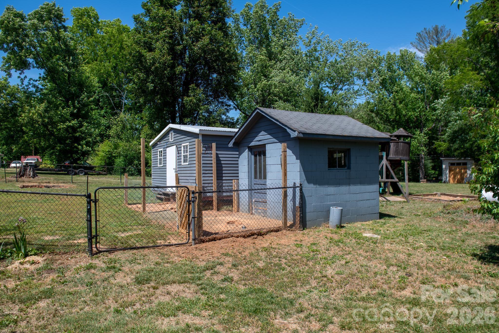 main property photo 22