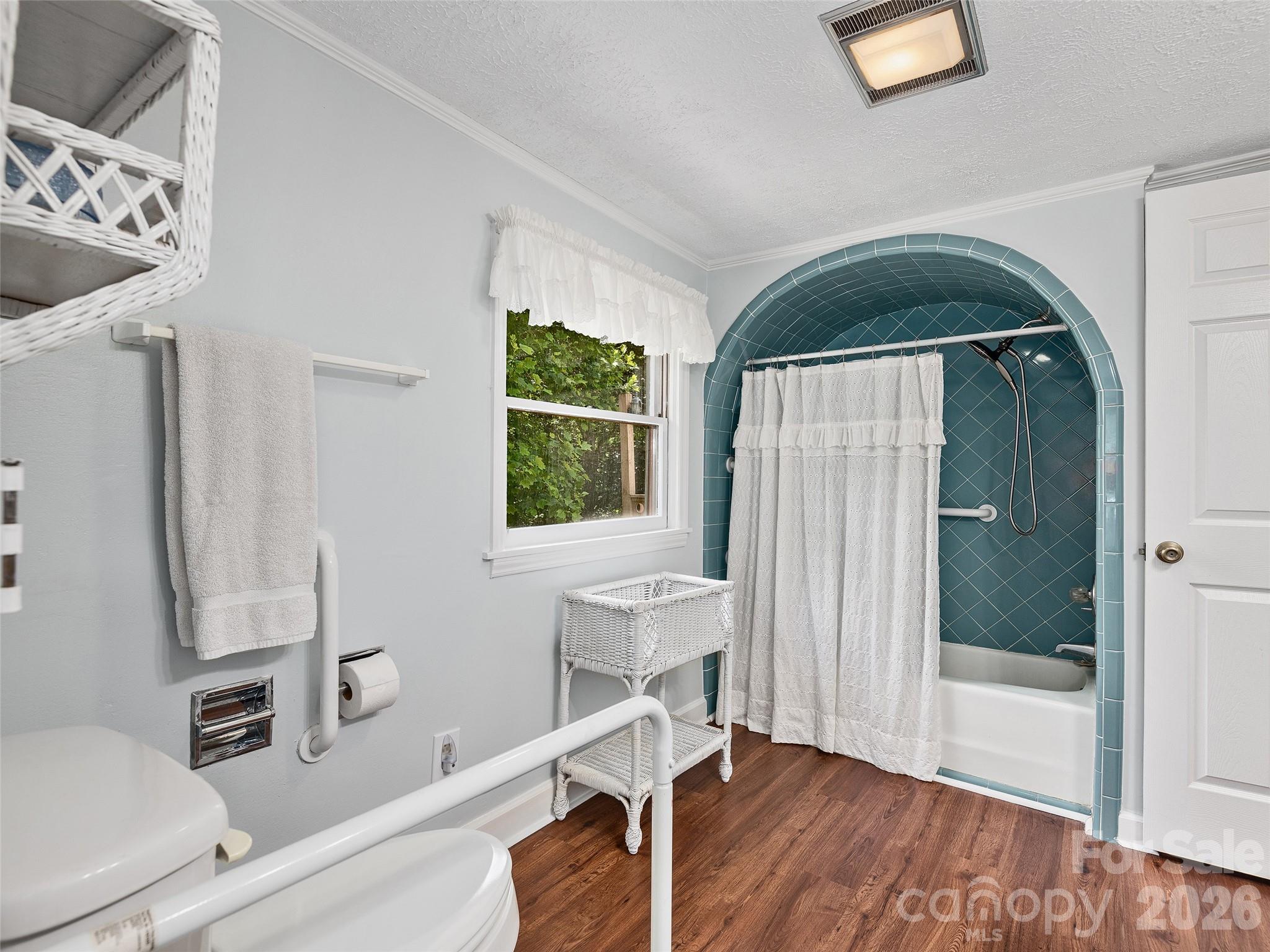 main property photo 14