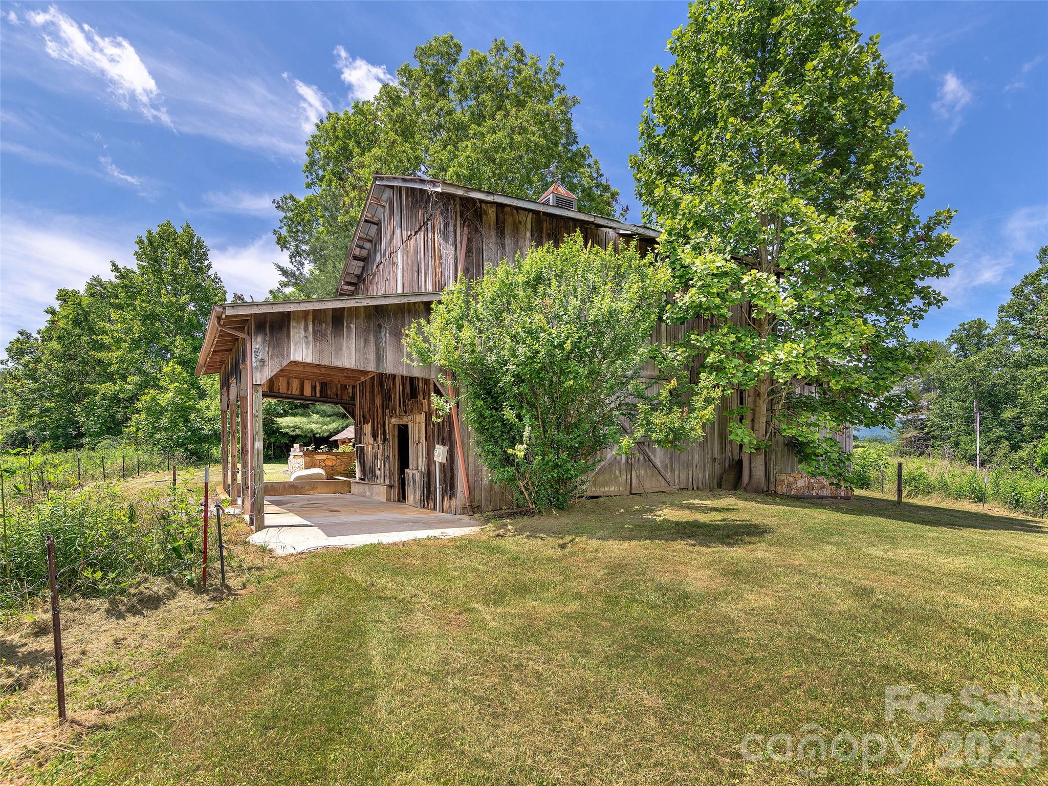 main property photo 21