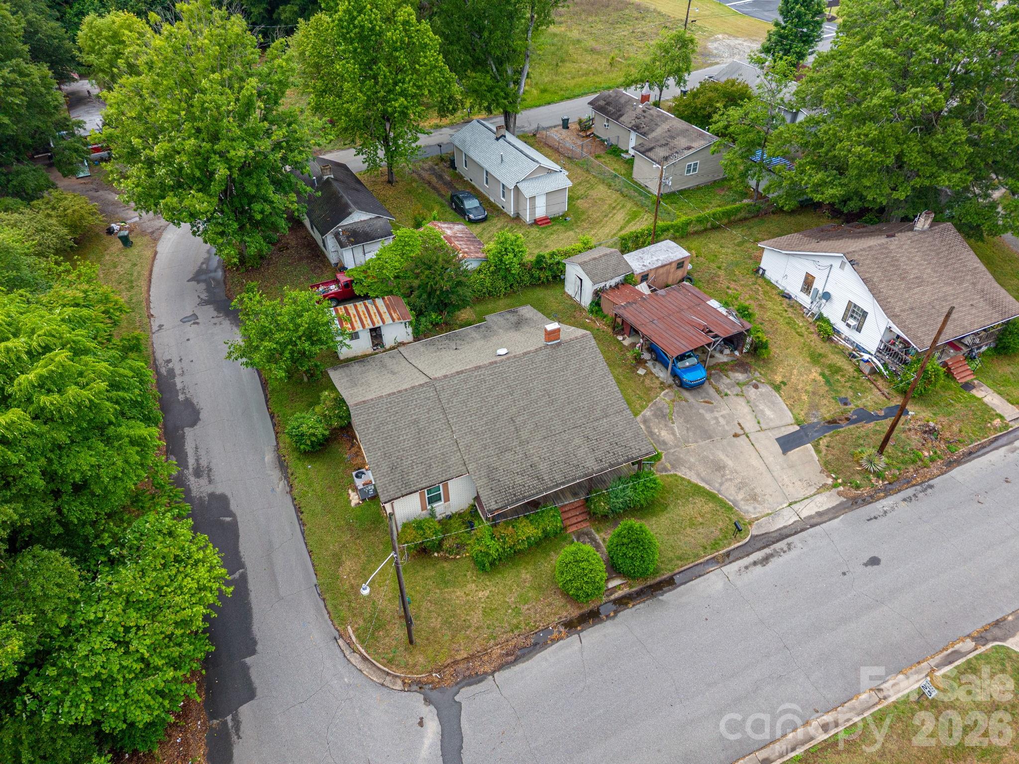 main property photo 34