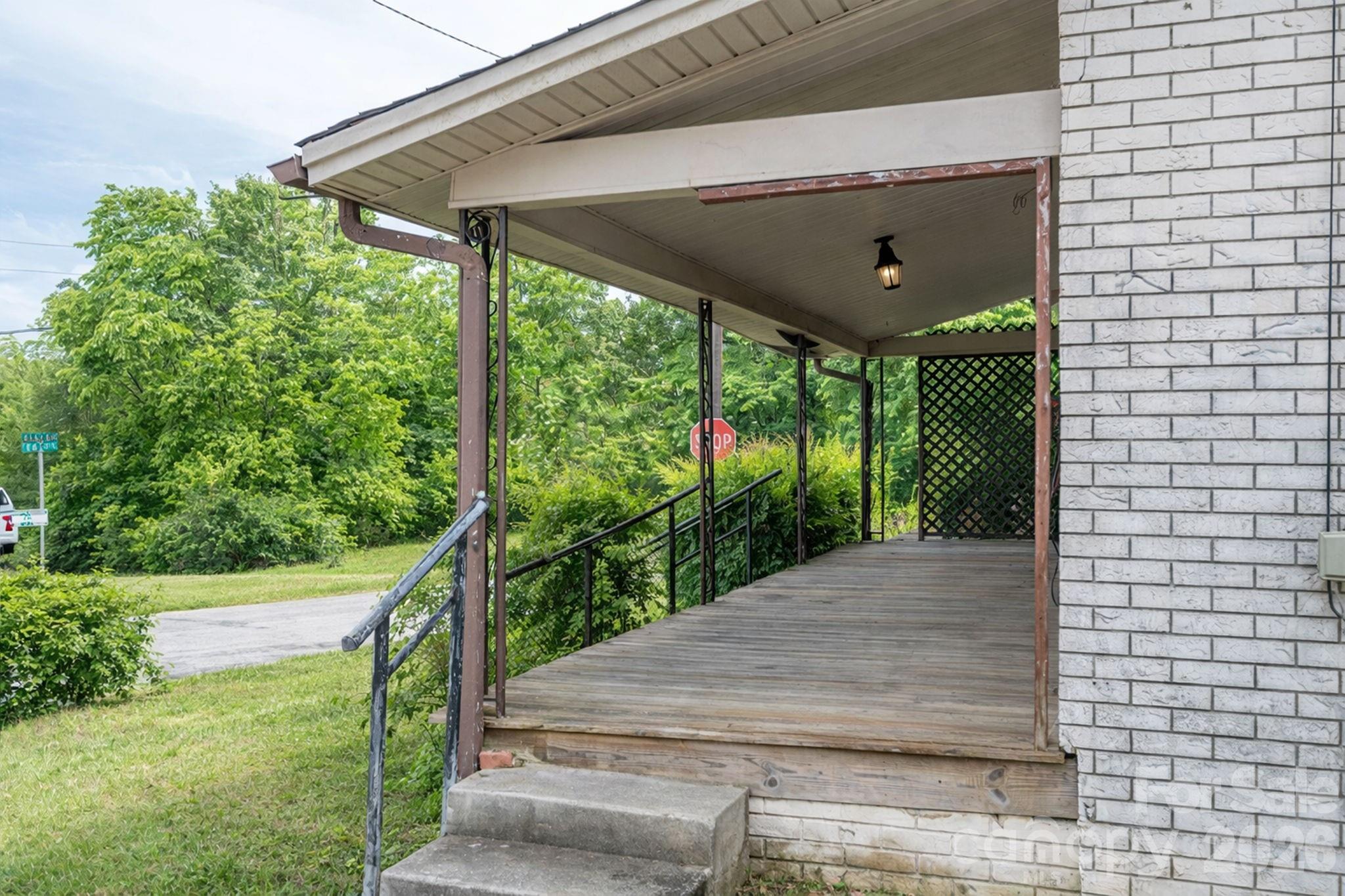 main property photo 38