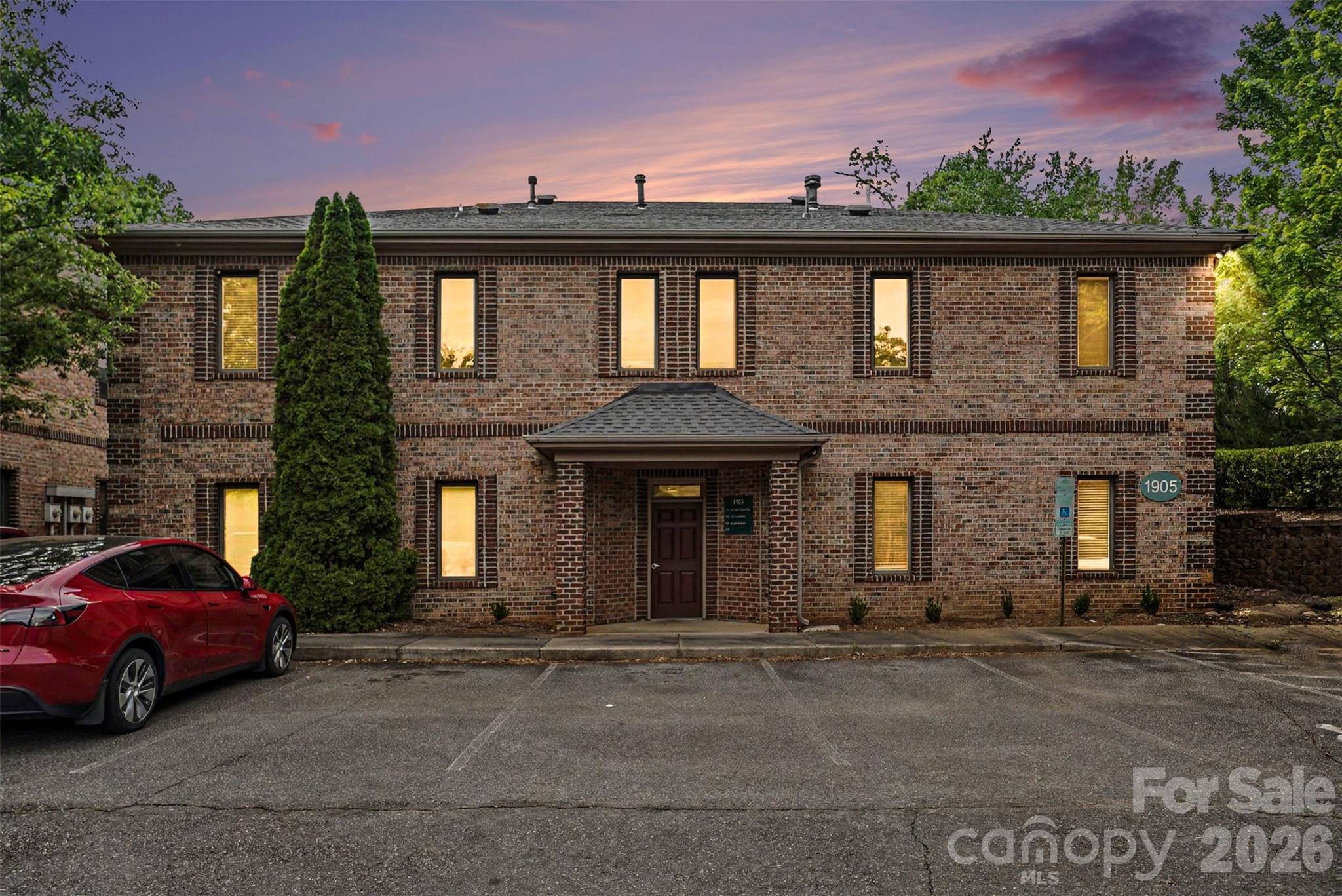 main property photo 17