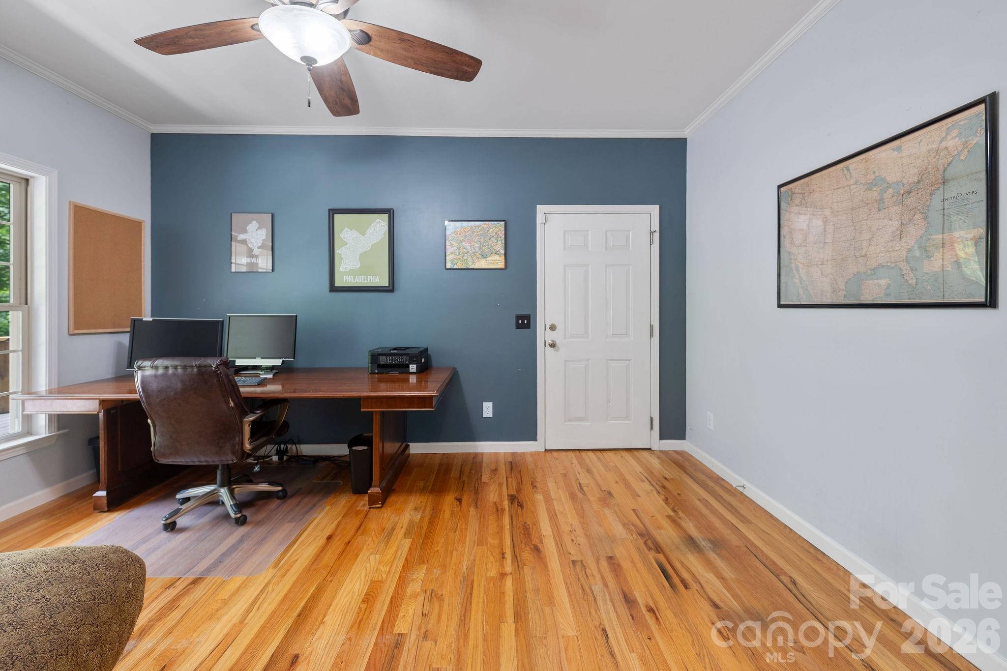 main property photo 13