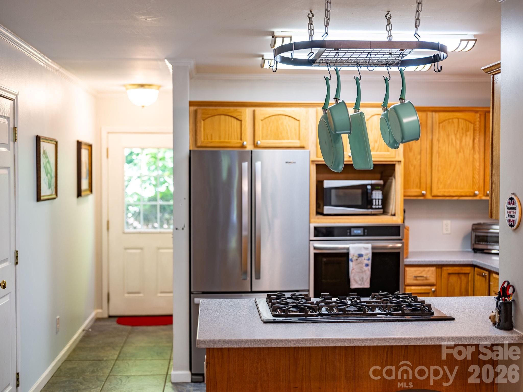 main property photo 9