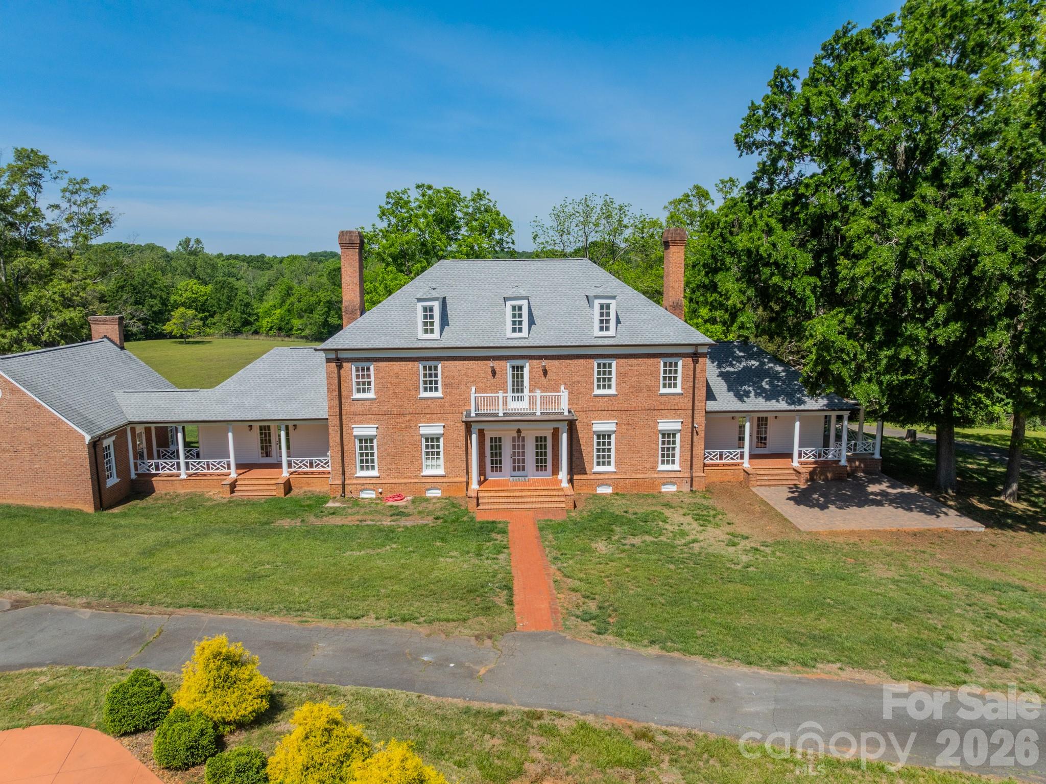 main property photo 12