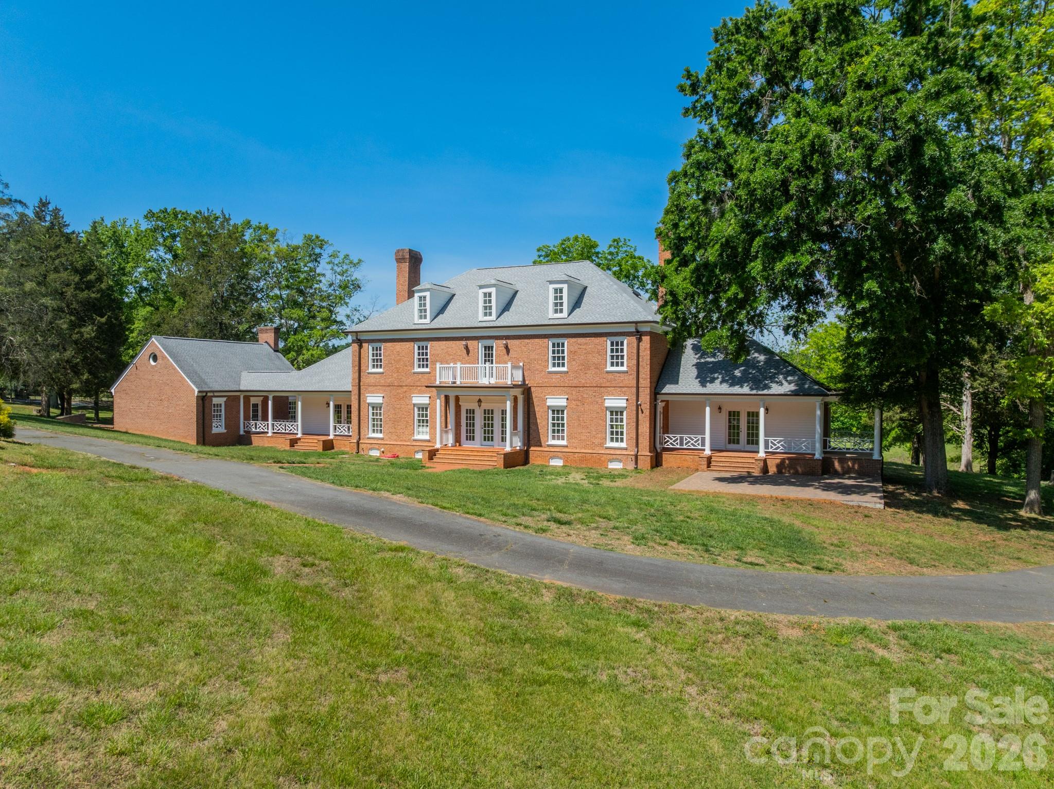 main property photo 13