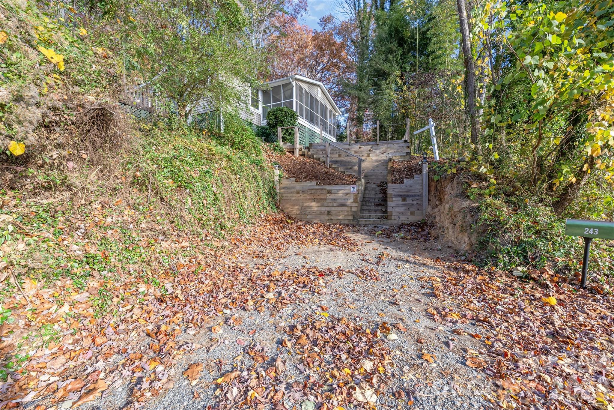 main property photo 23
