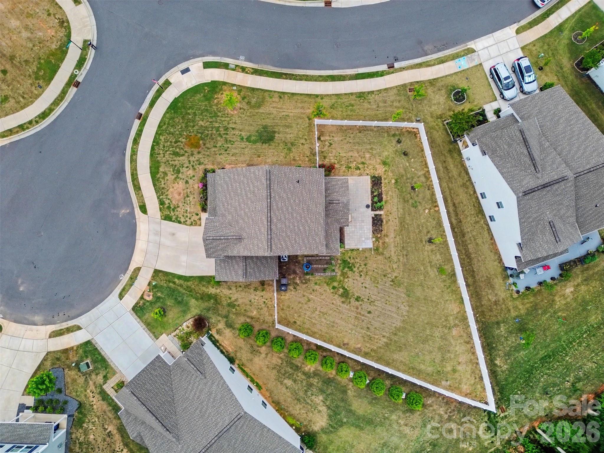 main property photo 30
