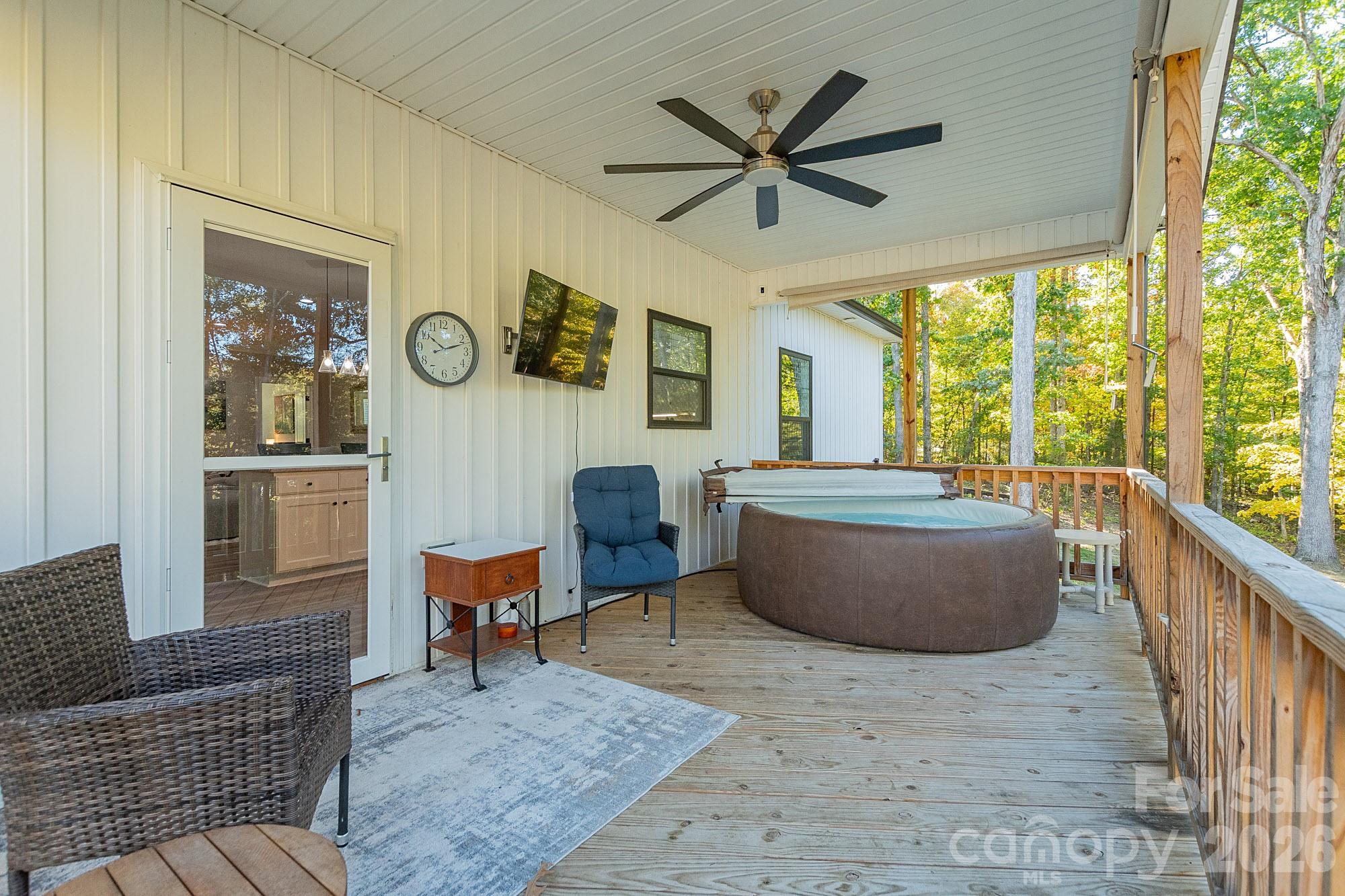 main property photo 30
