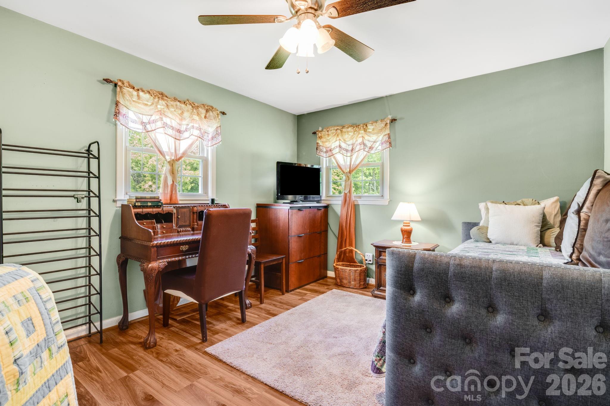 main property photo 20