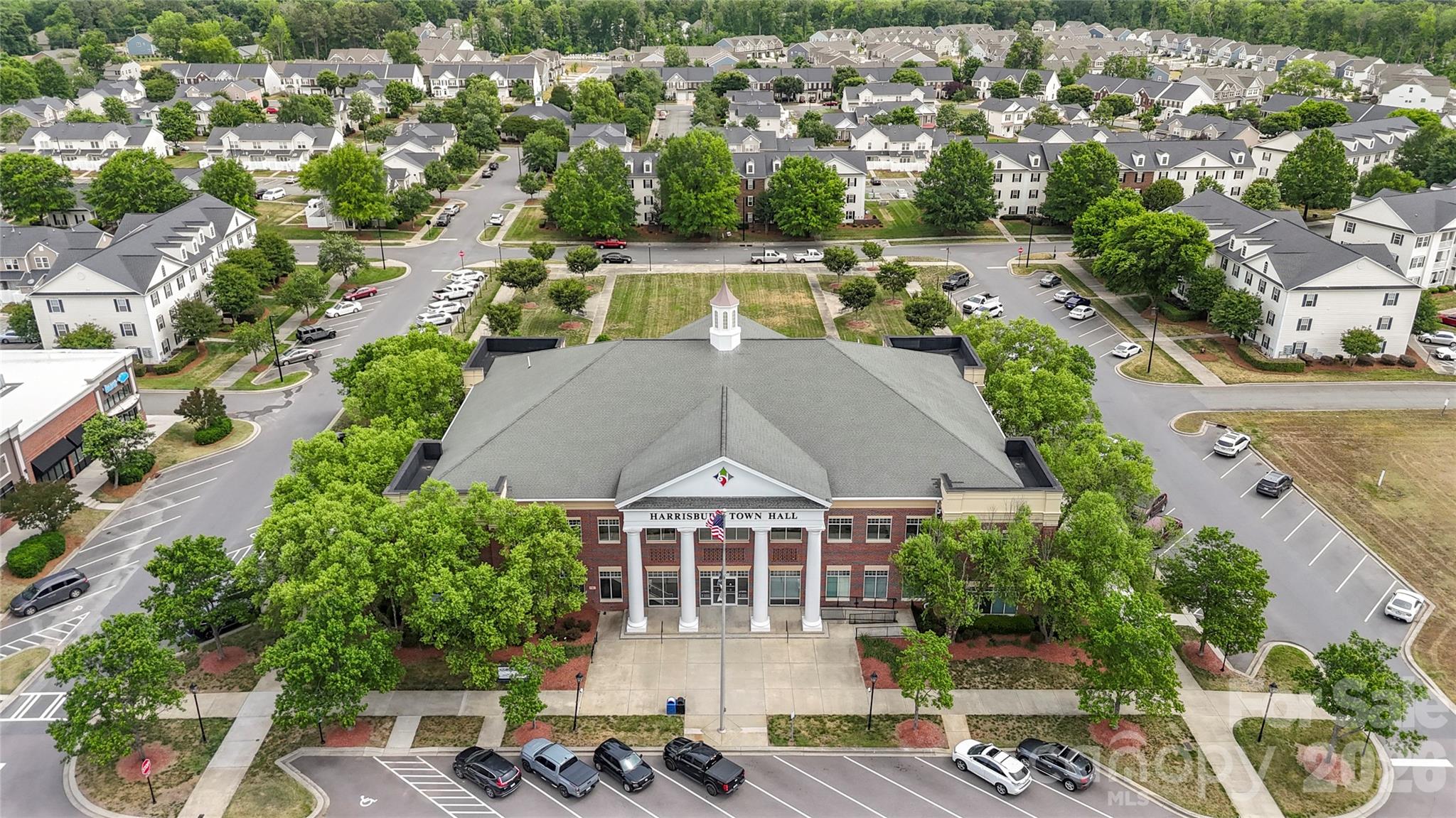 main property photo 47