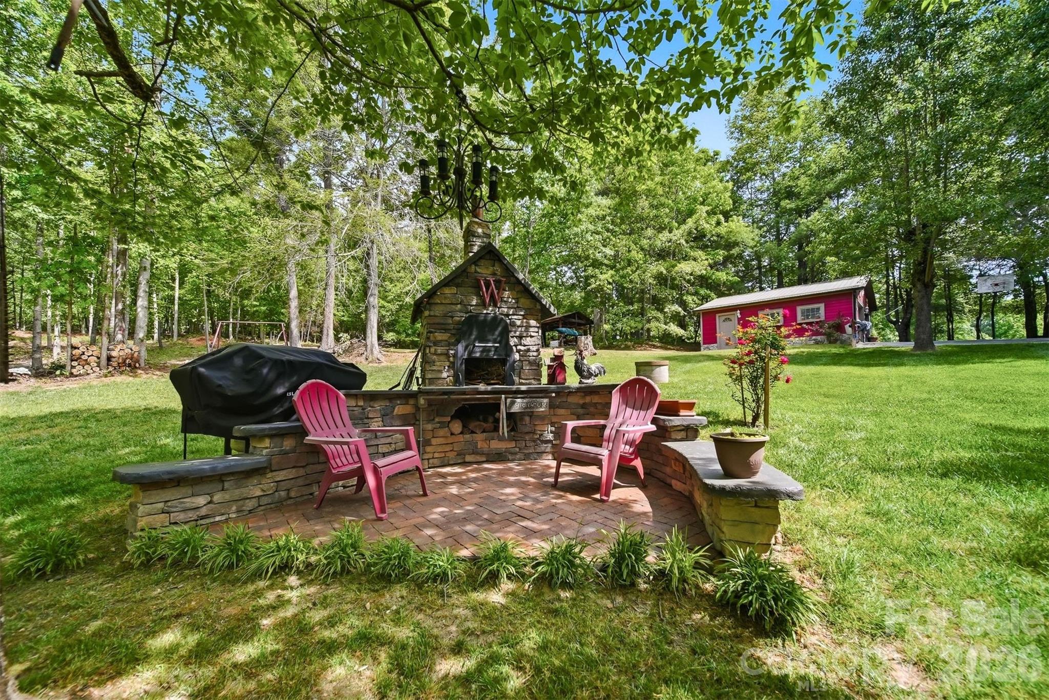 main property photo 30