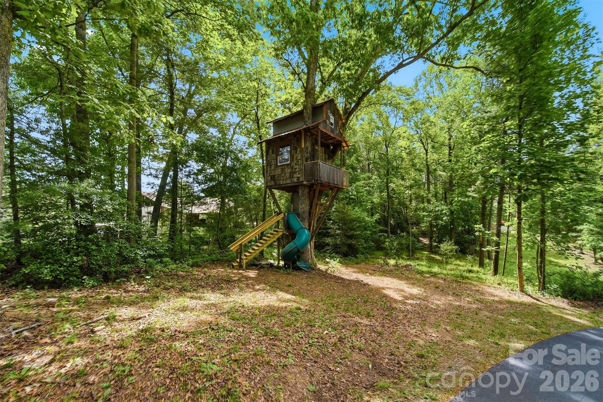 main property photo 33