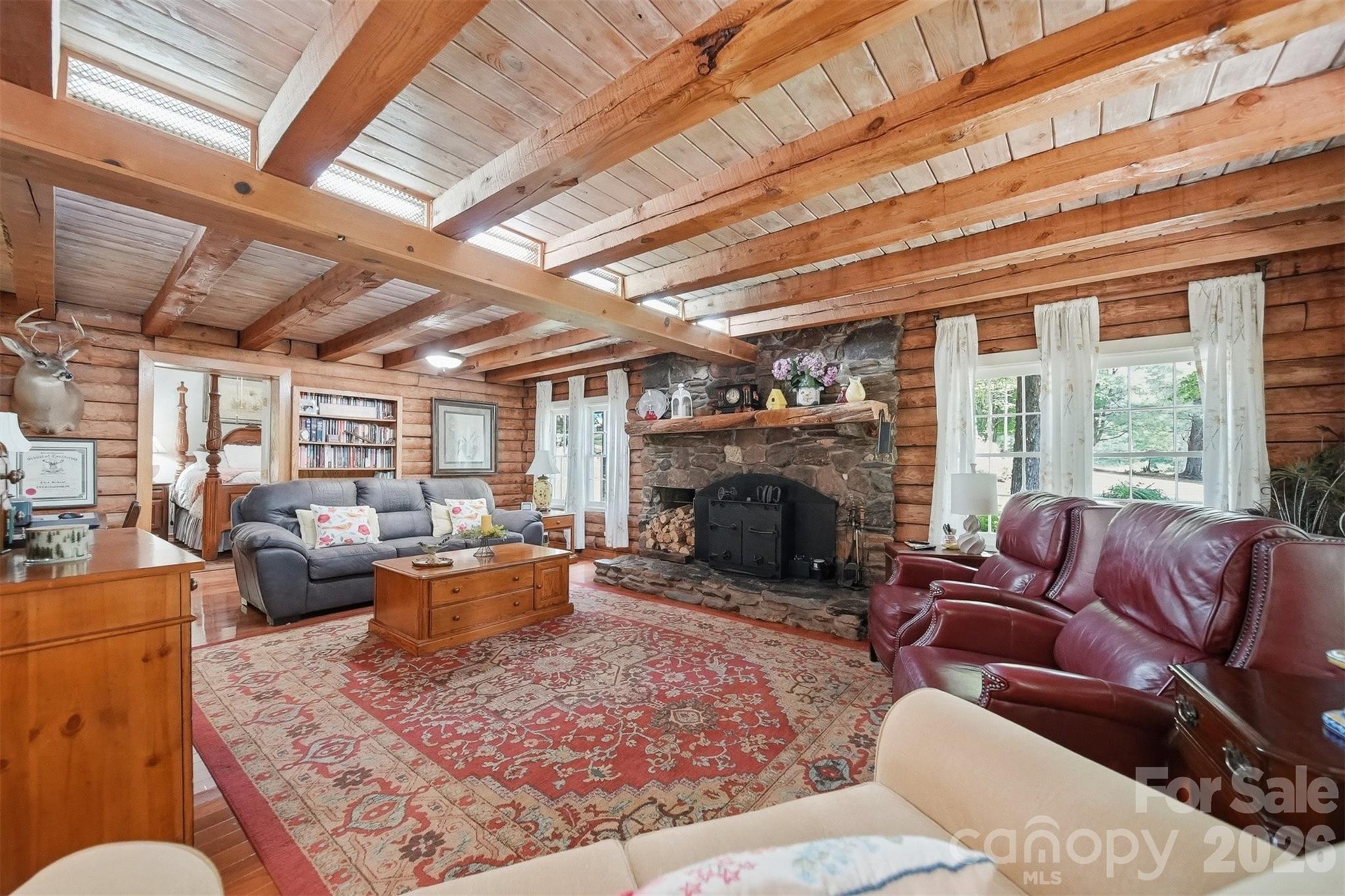 main property photo 5