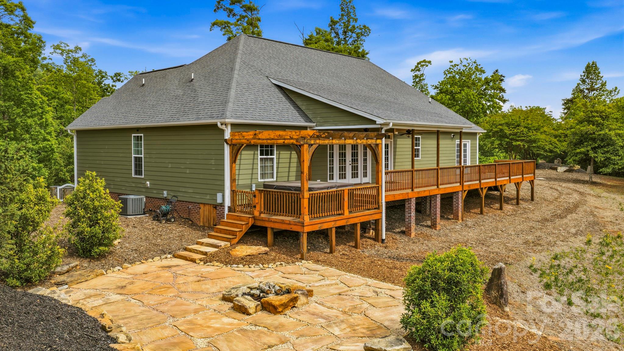 main property photo 29