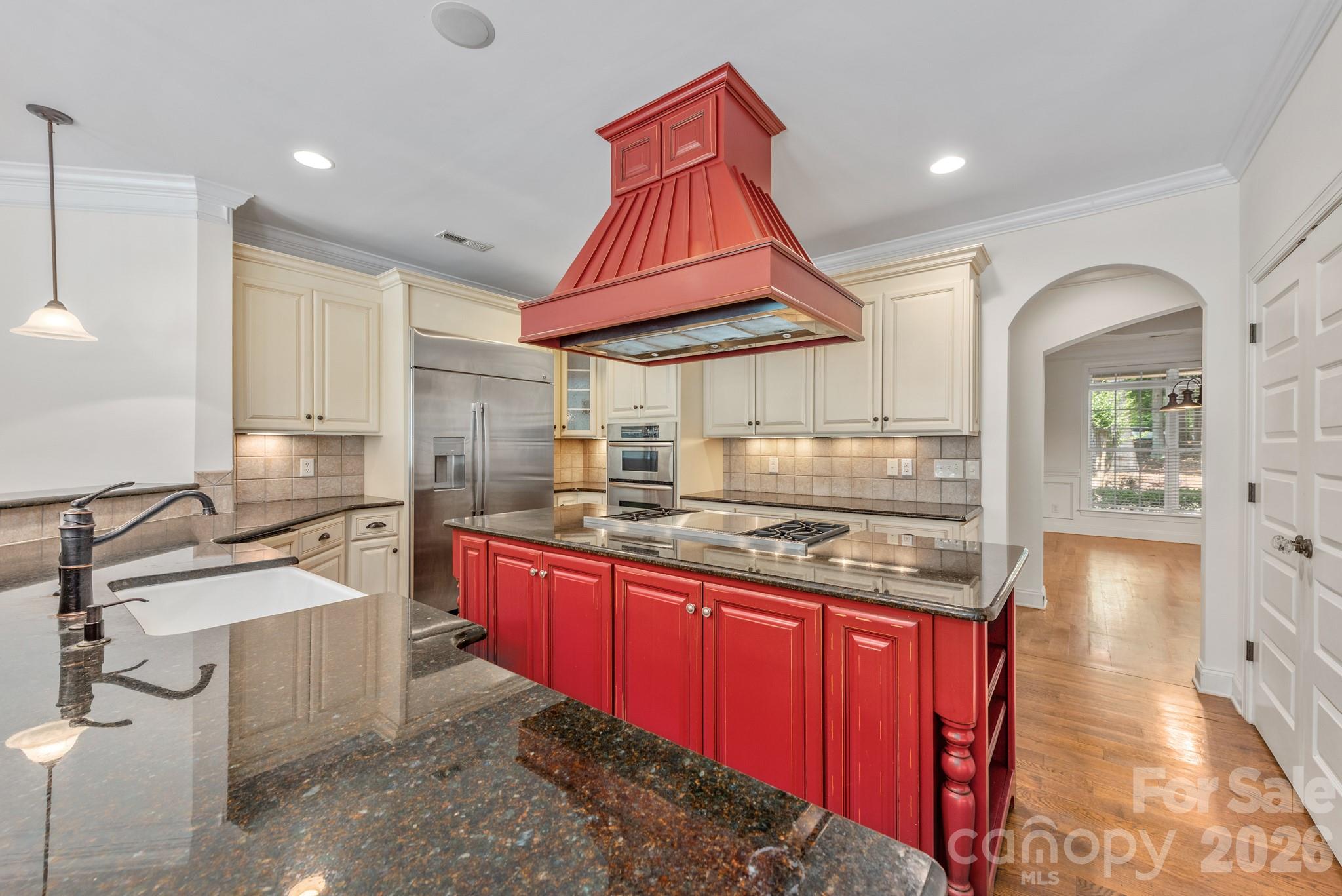 main property photo 12