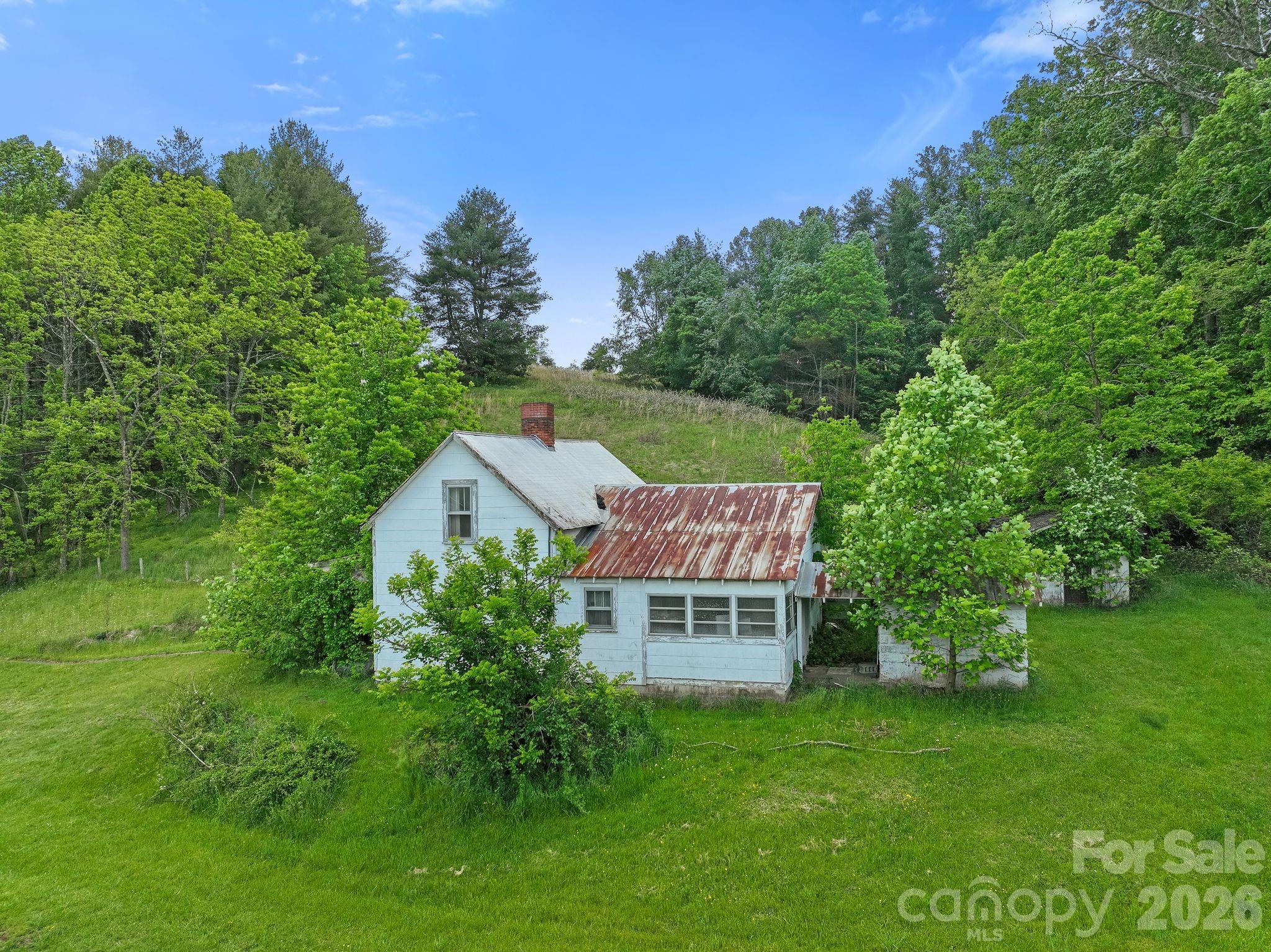 main property photo 29