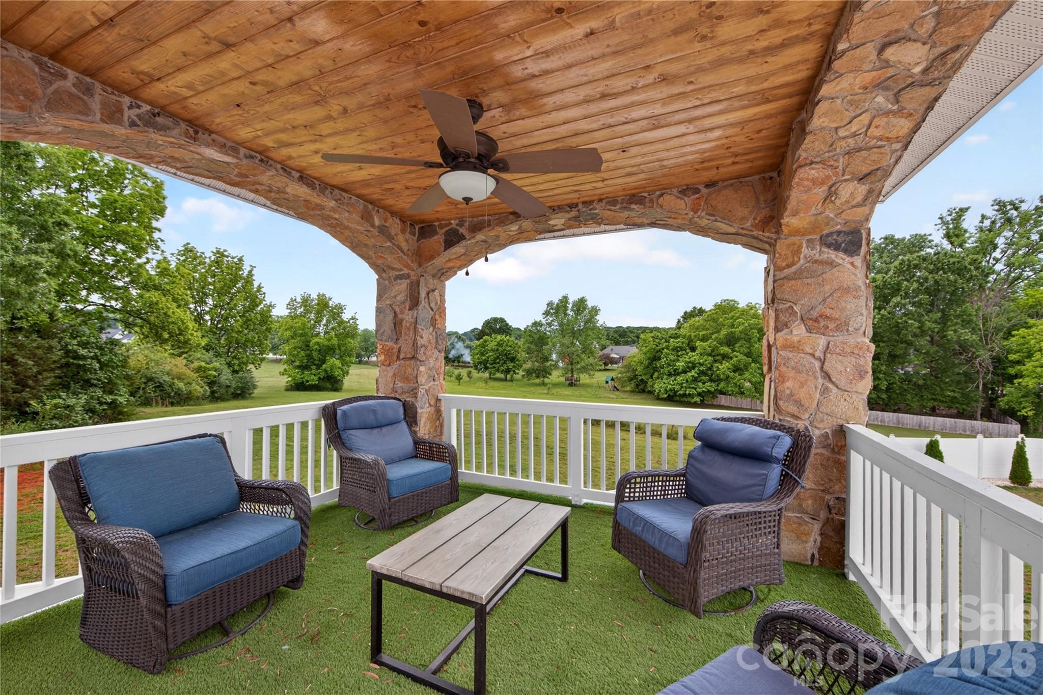 main property photo 12