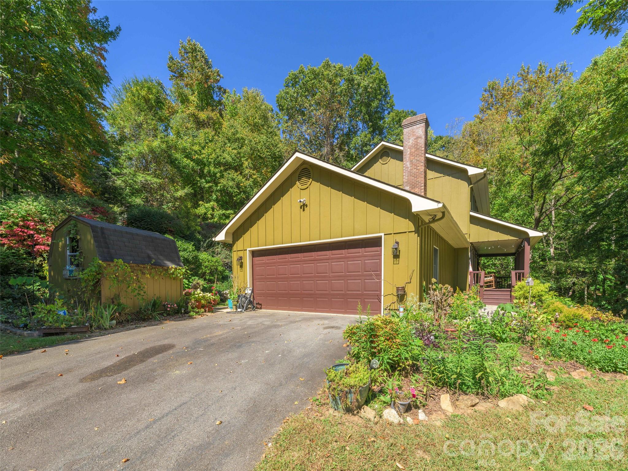 main property photo 35