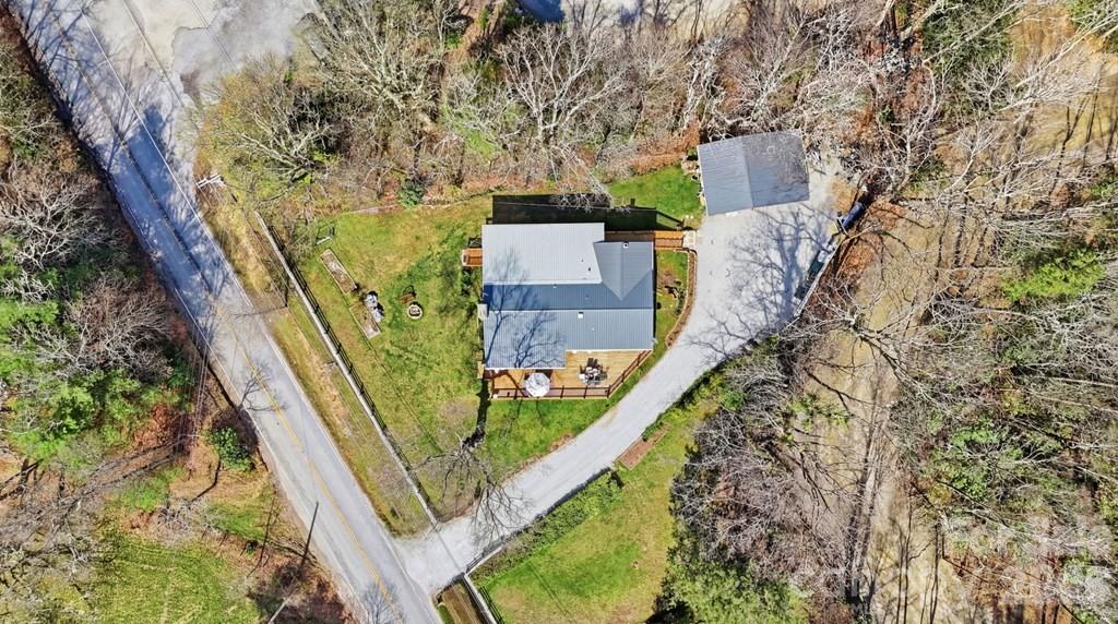 main property photo 31