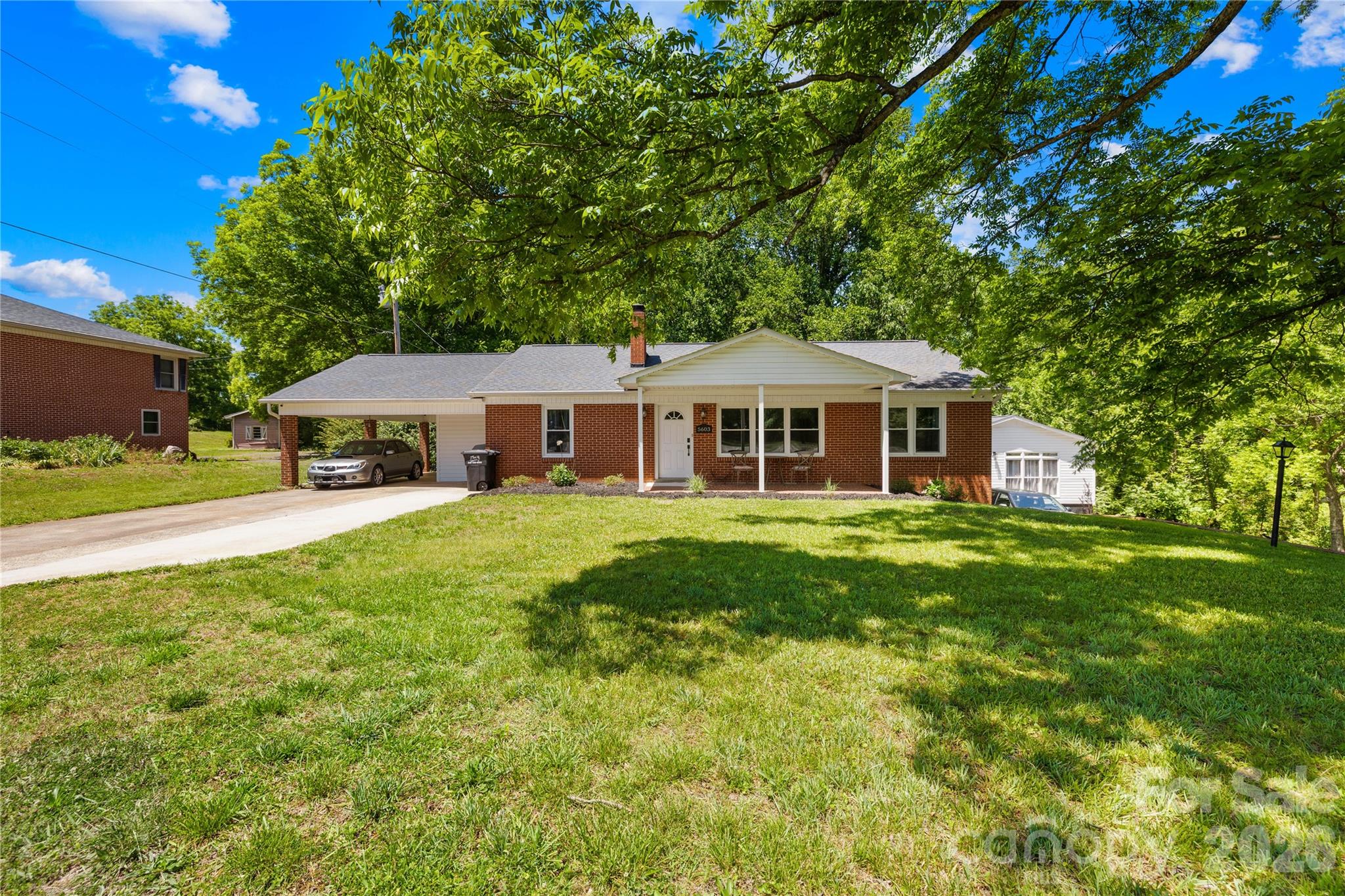 main property photo 5
