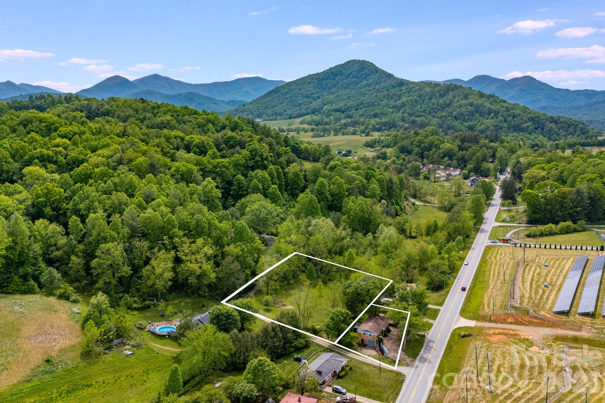main property photo 30