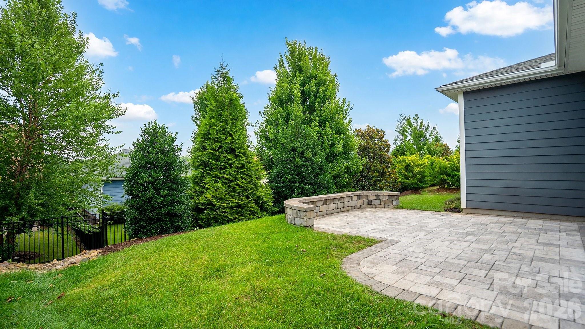 main property photo 17