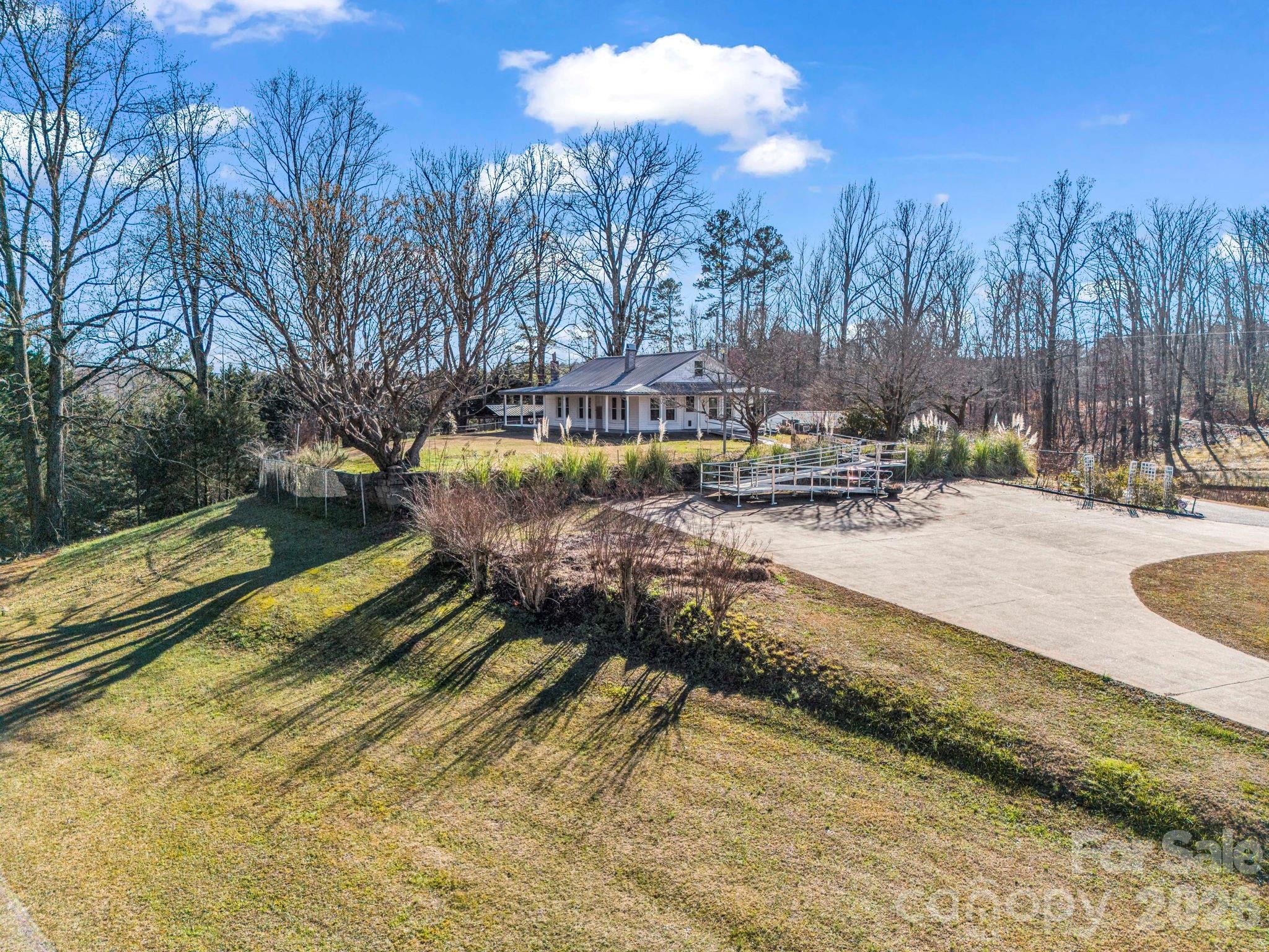 main property photo 34