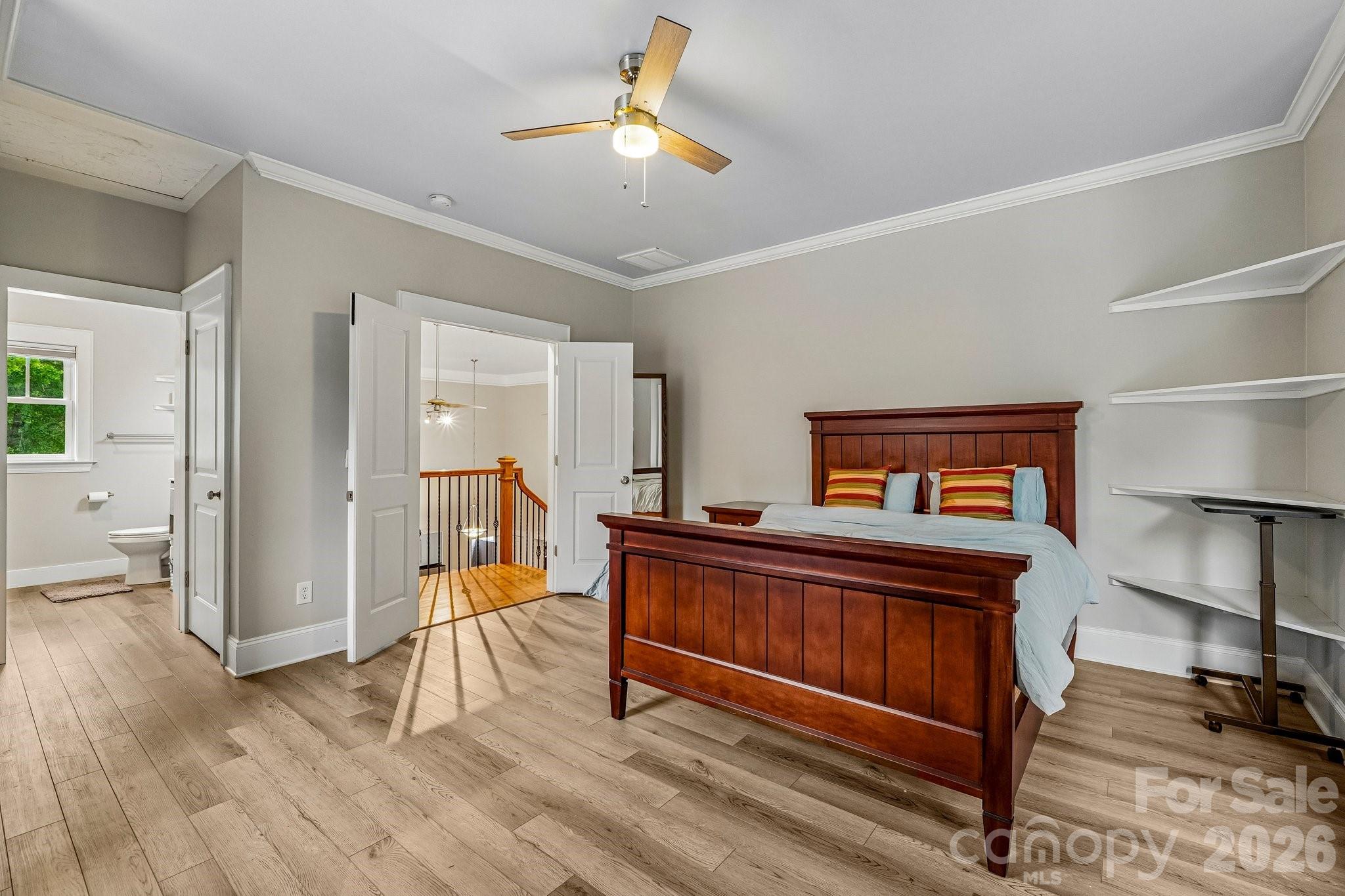 main property photo 10