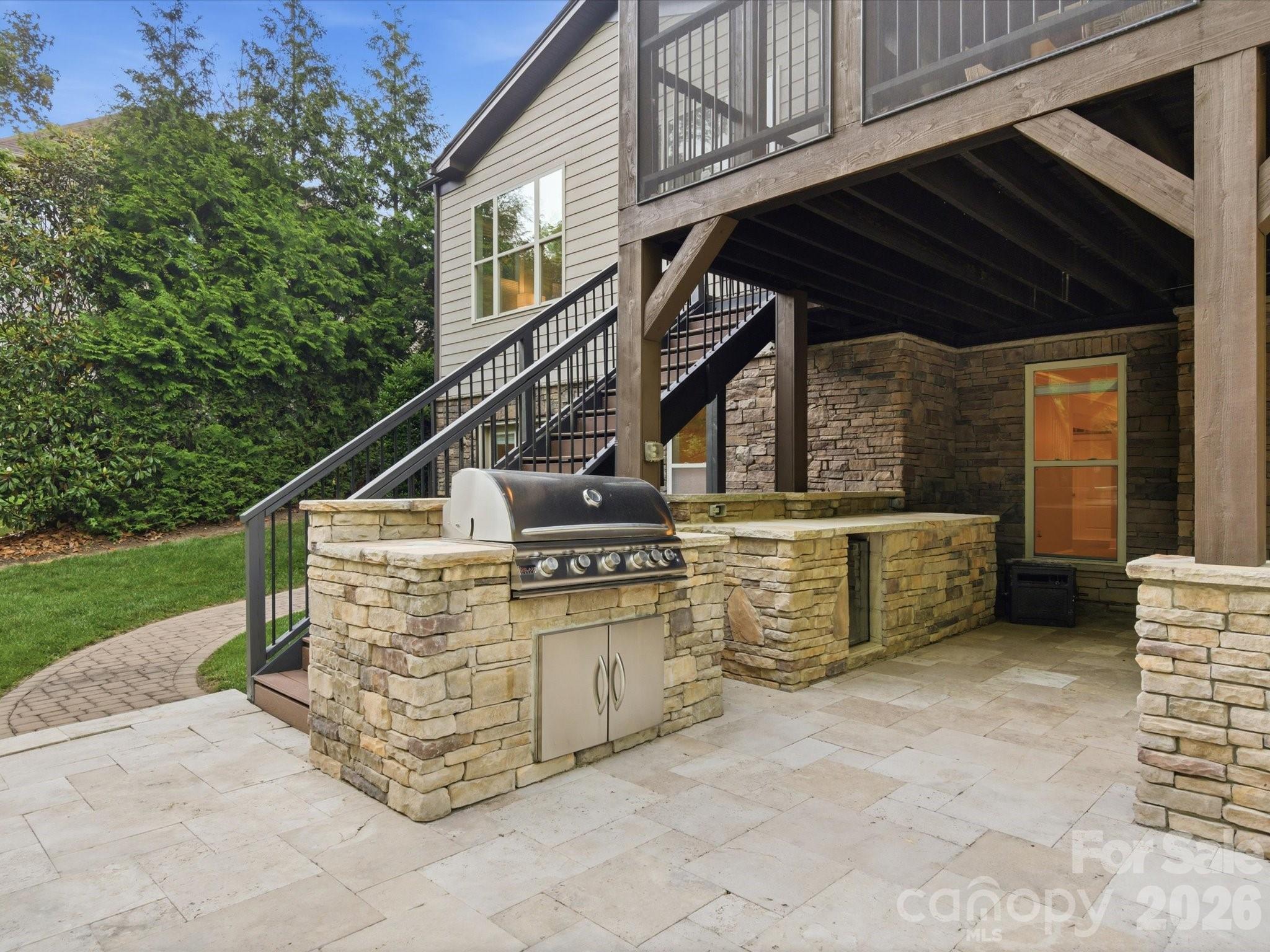 main property photo 45