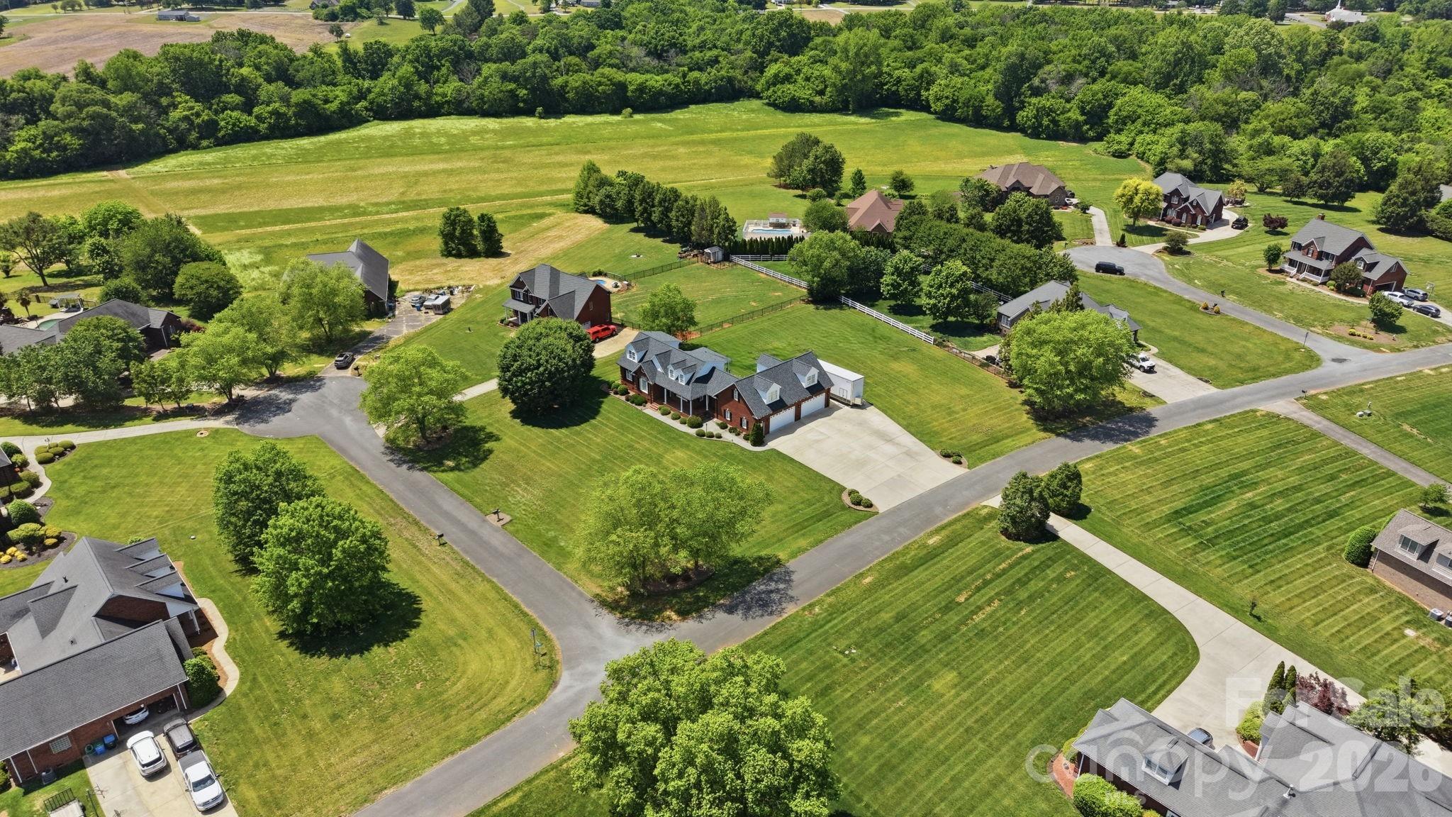 main property photo 36
