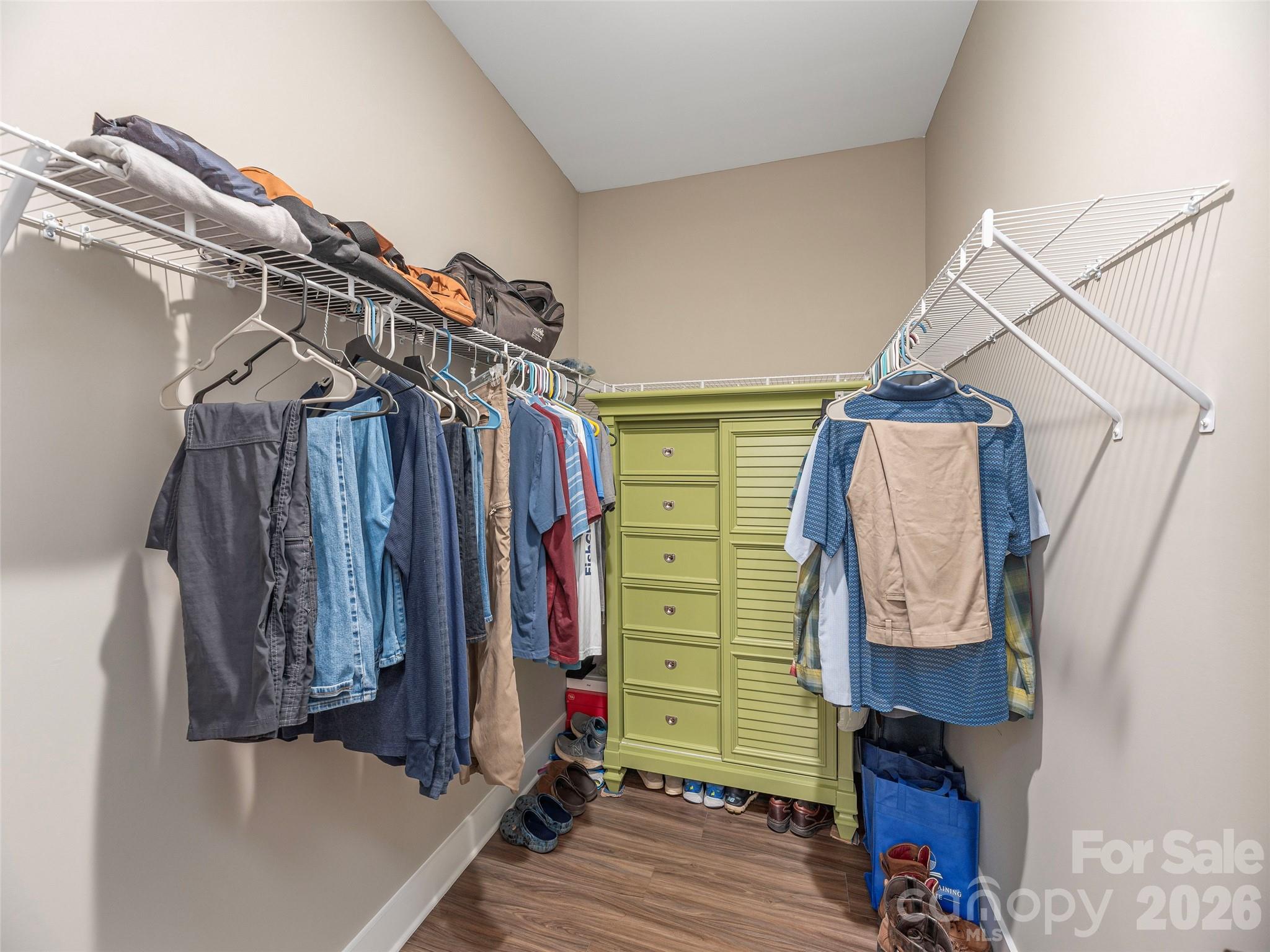 main property photo 17