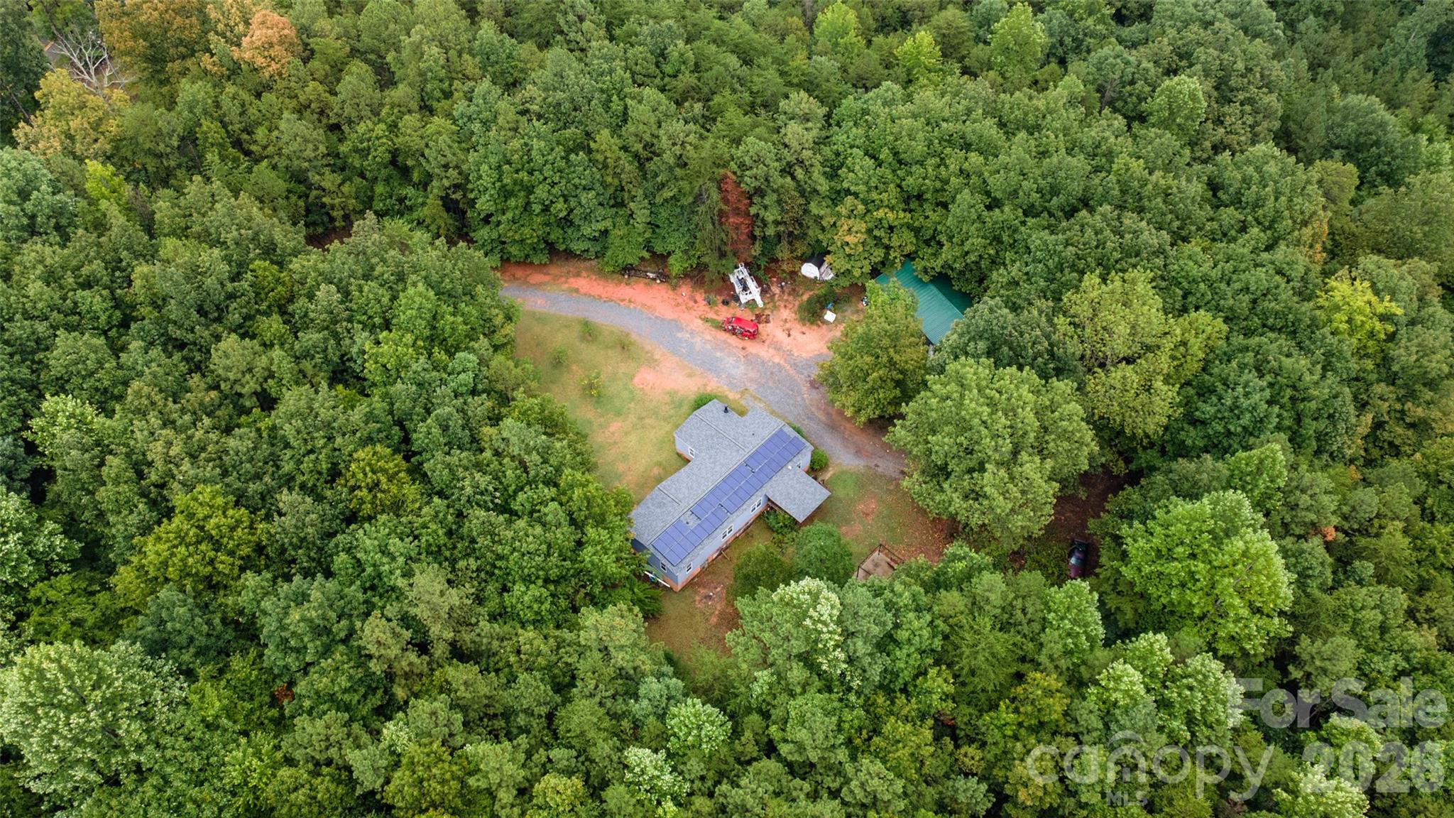 main property photo 33