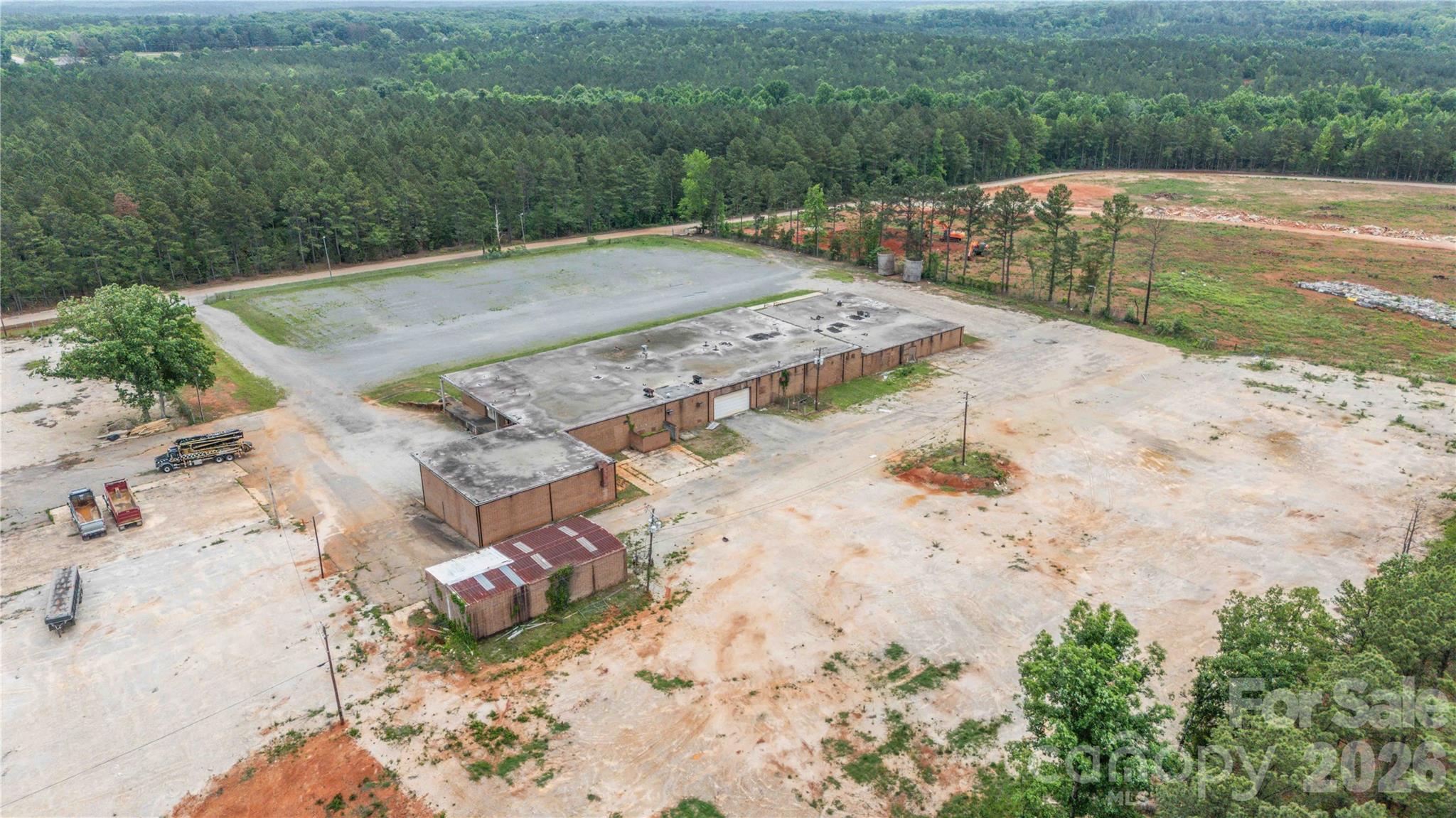 main property photo 10