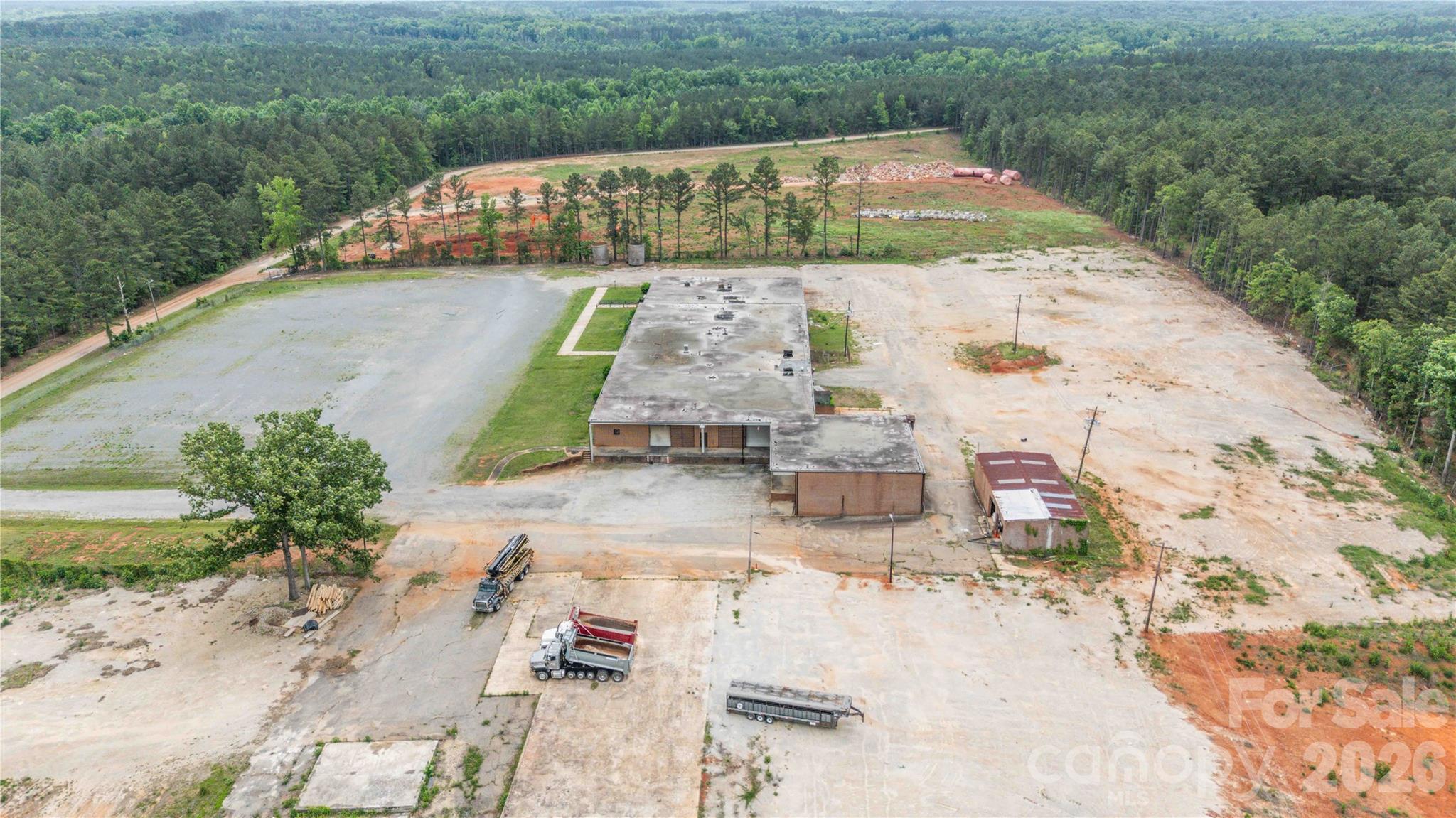 main property photo 8