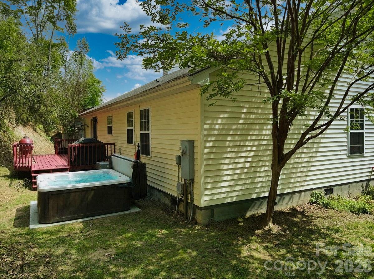 main property photo 5