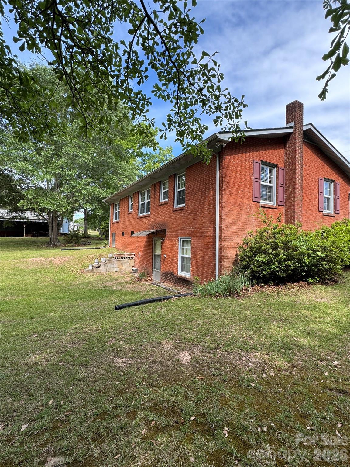 main property photo 4