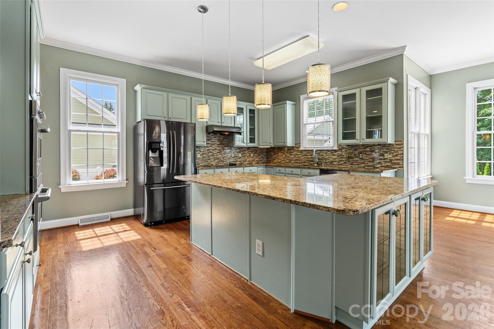 main property photo 15
