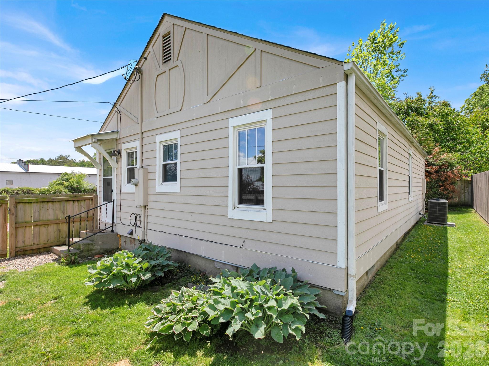 main property photo 21