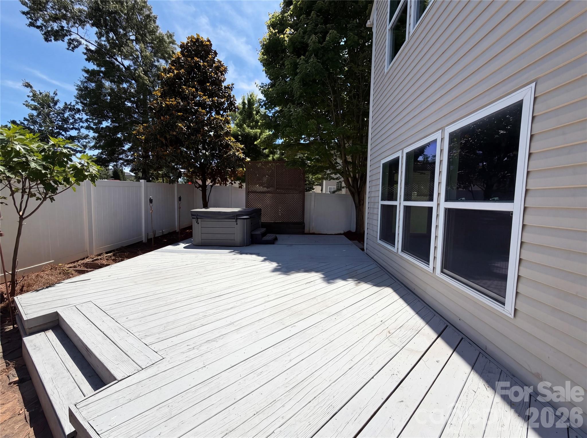 main property photo 19