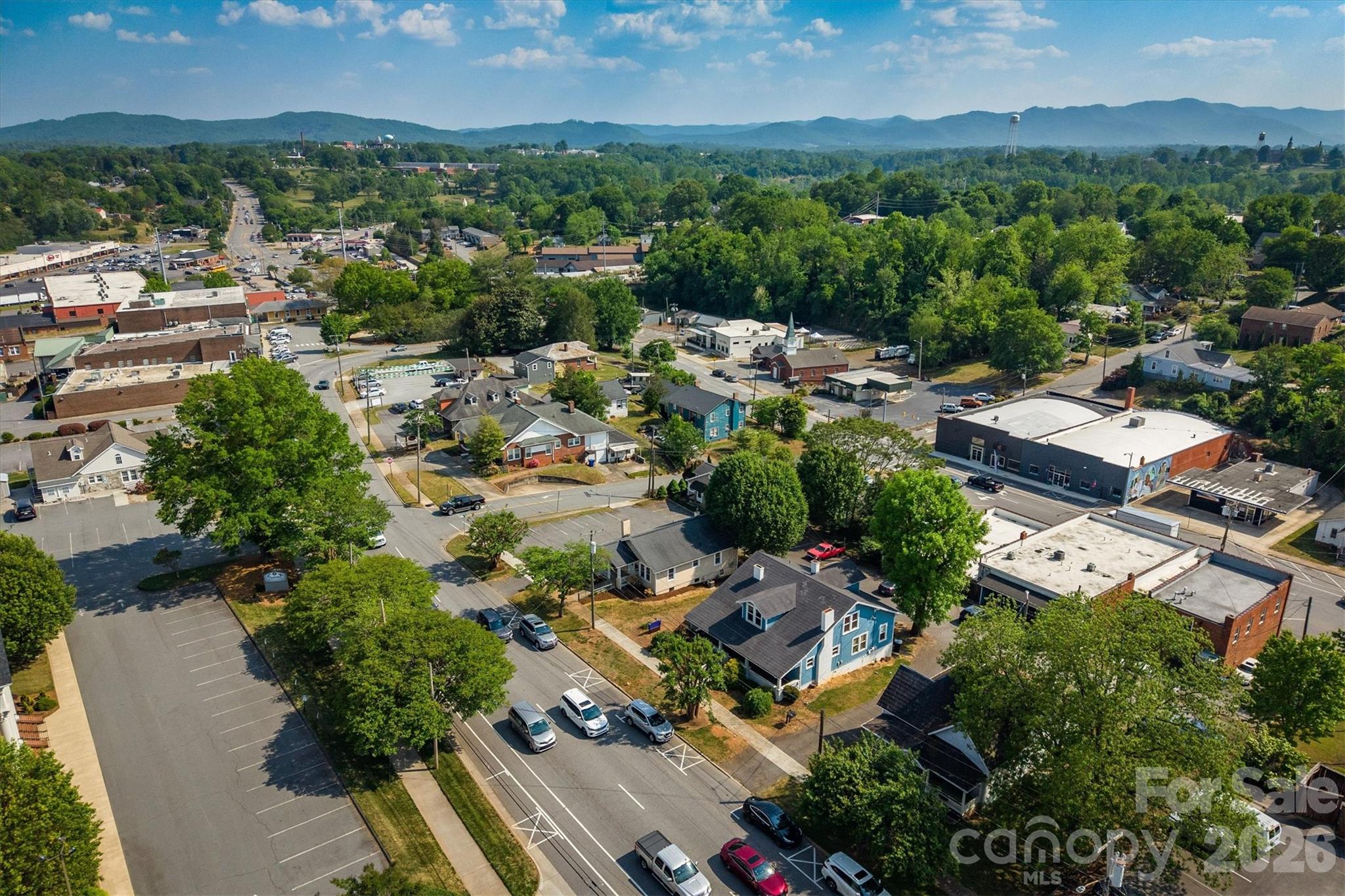 main property photo 10