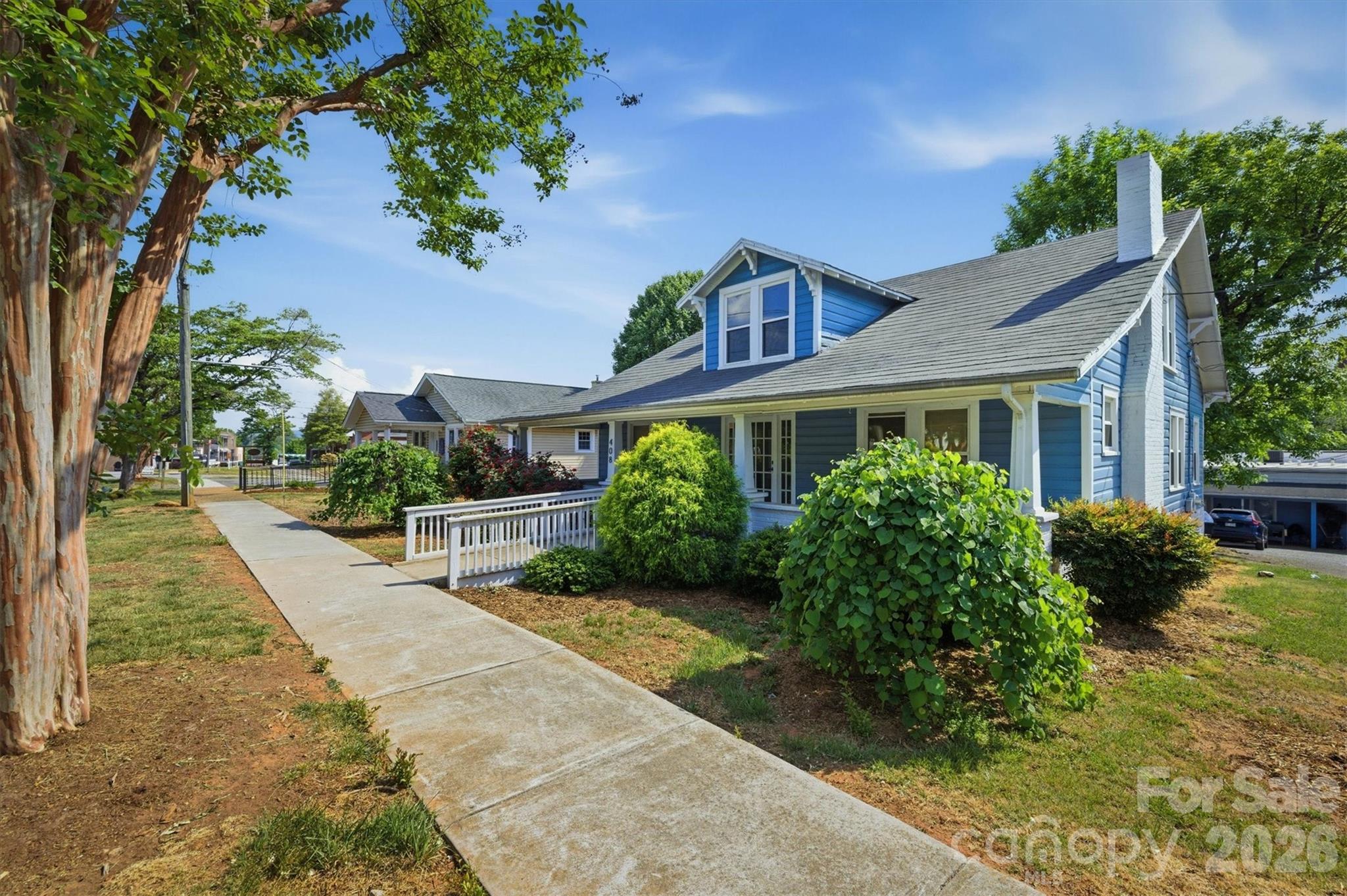 main property photo 6