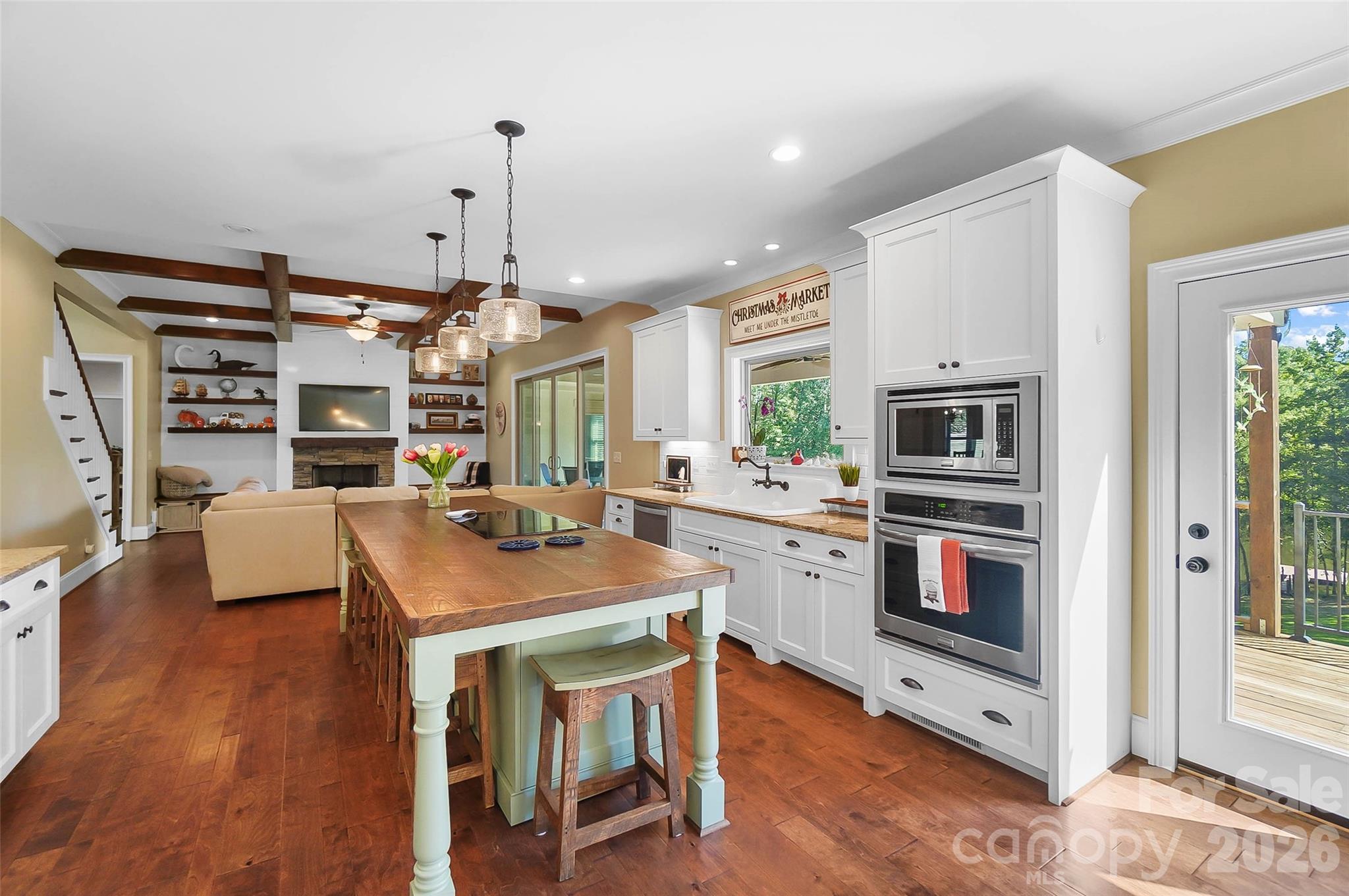 main property photo 18