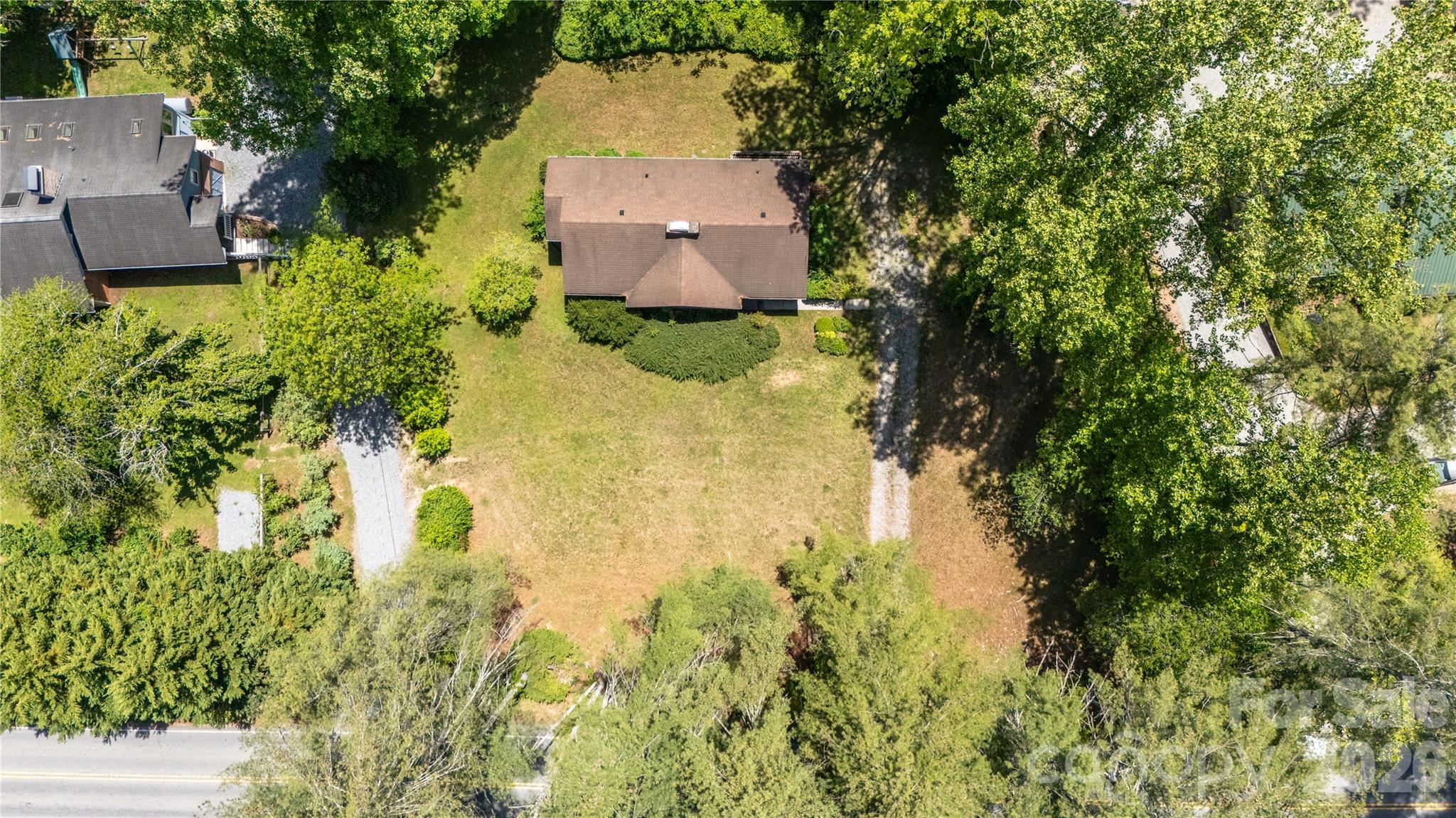 main property photo 41