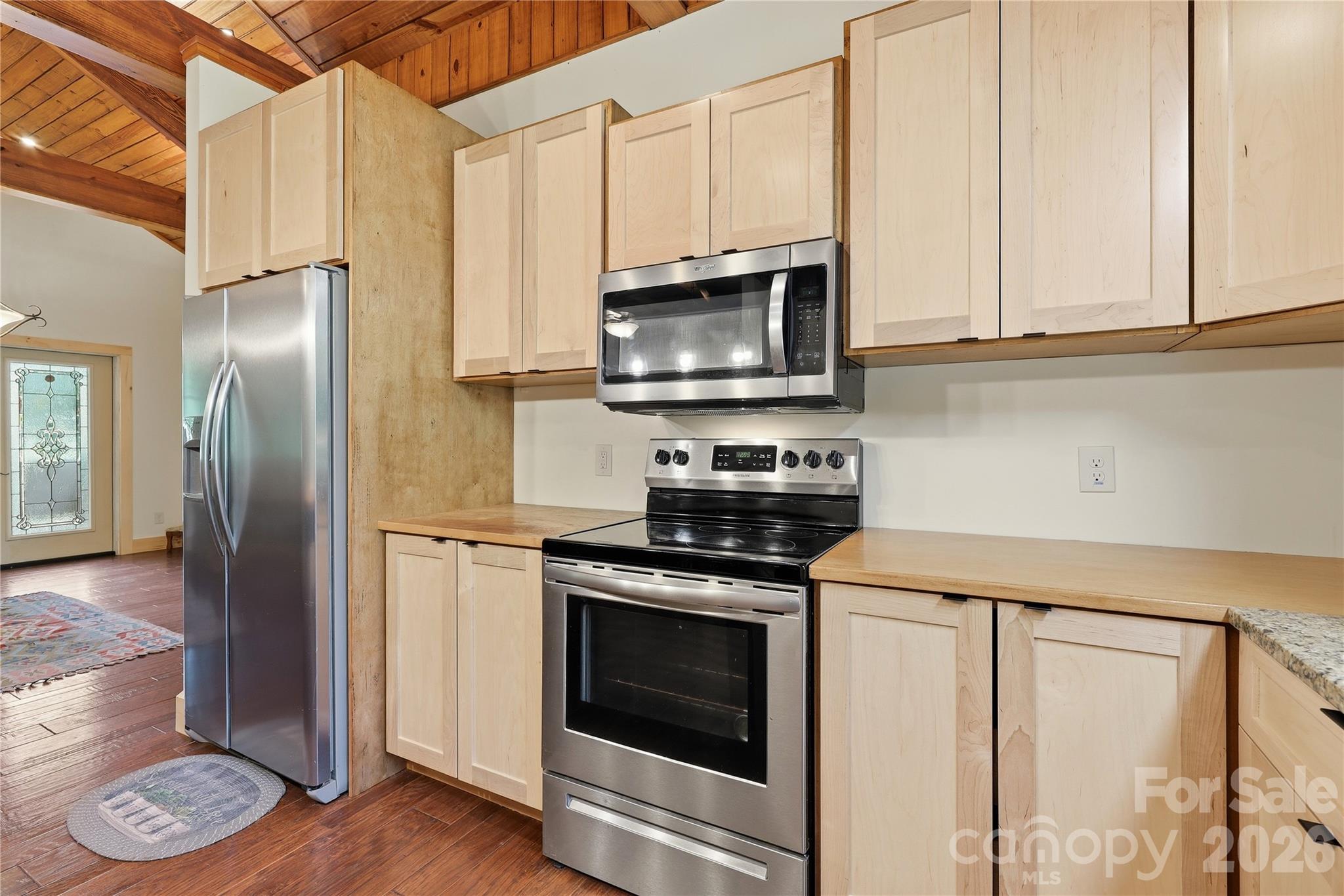 main property photo 17