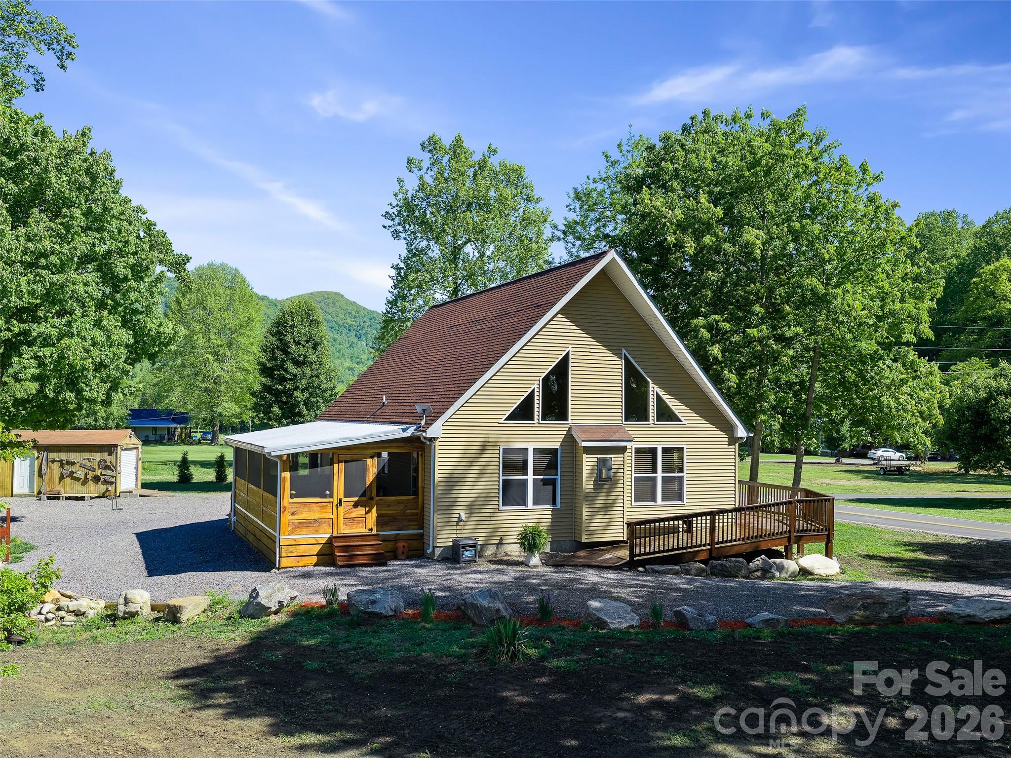 main property photo 32